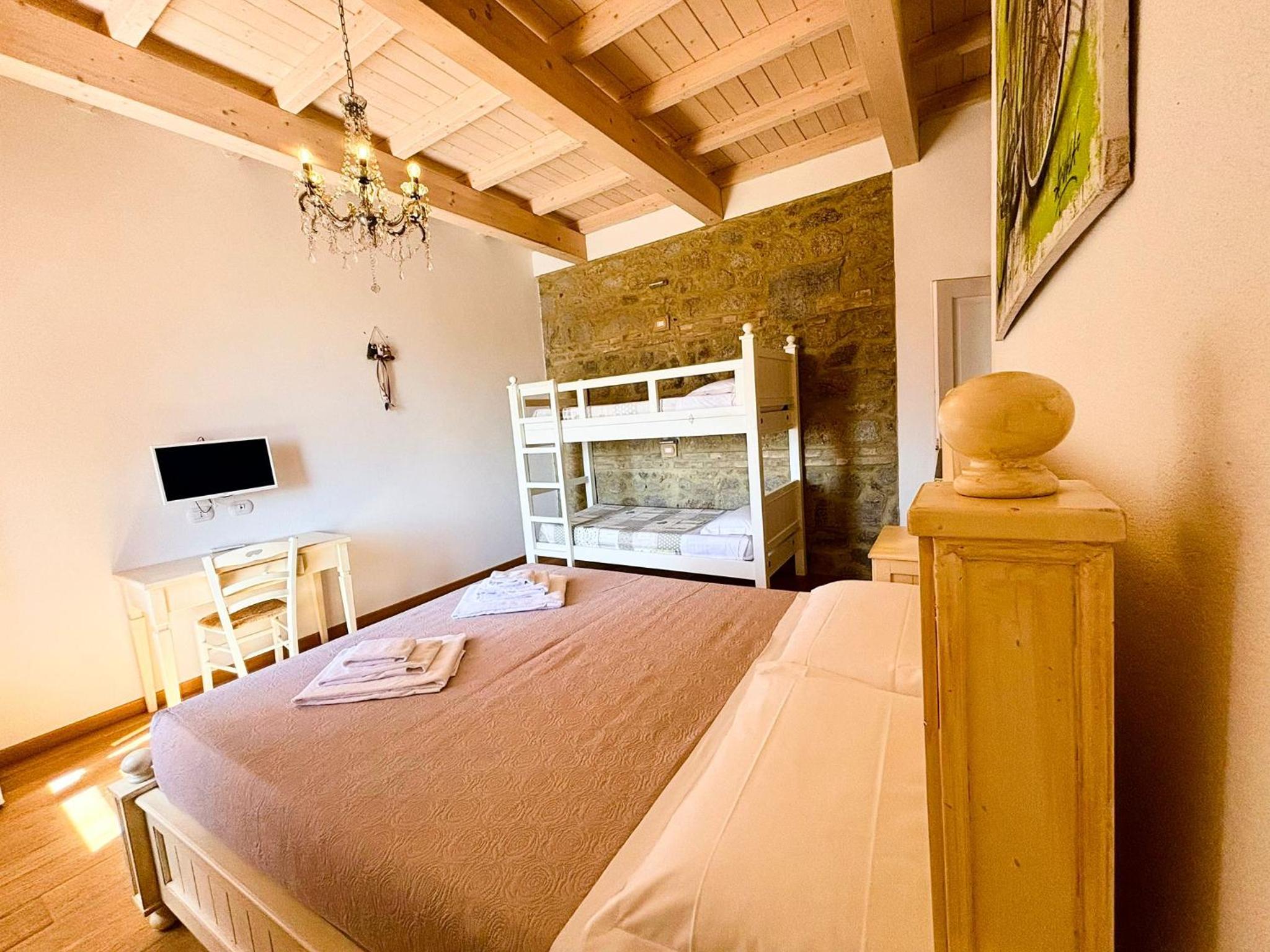Deluxe Quadruple Room photo 3