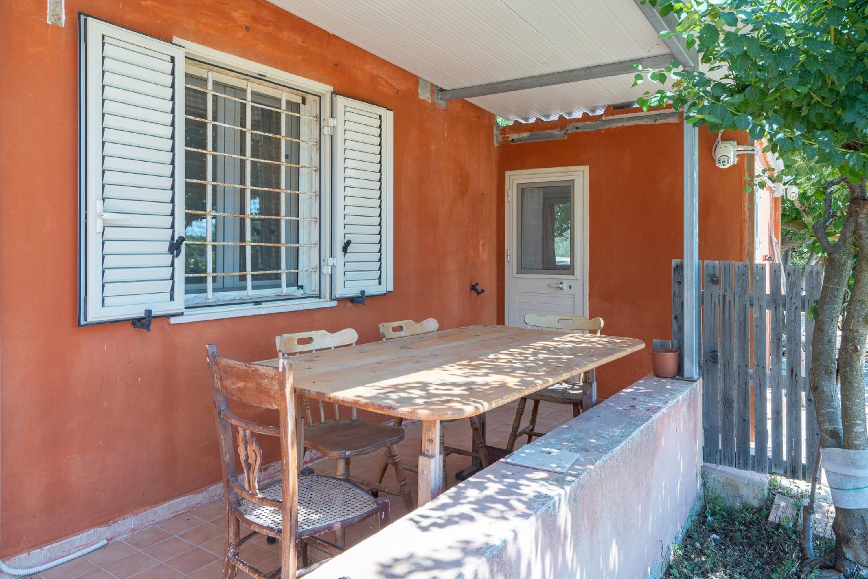 Two-Bedroom Deluxe Apartment with Garden View photo 2