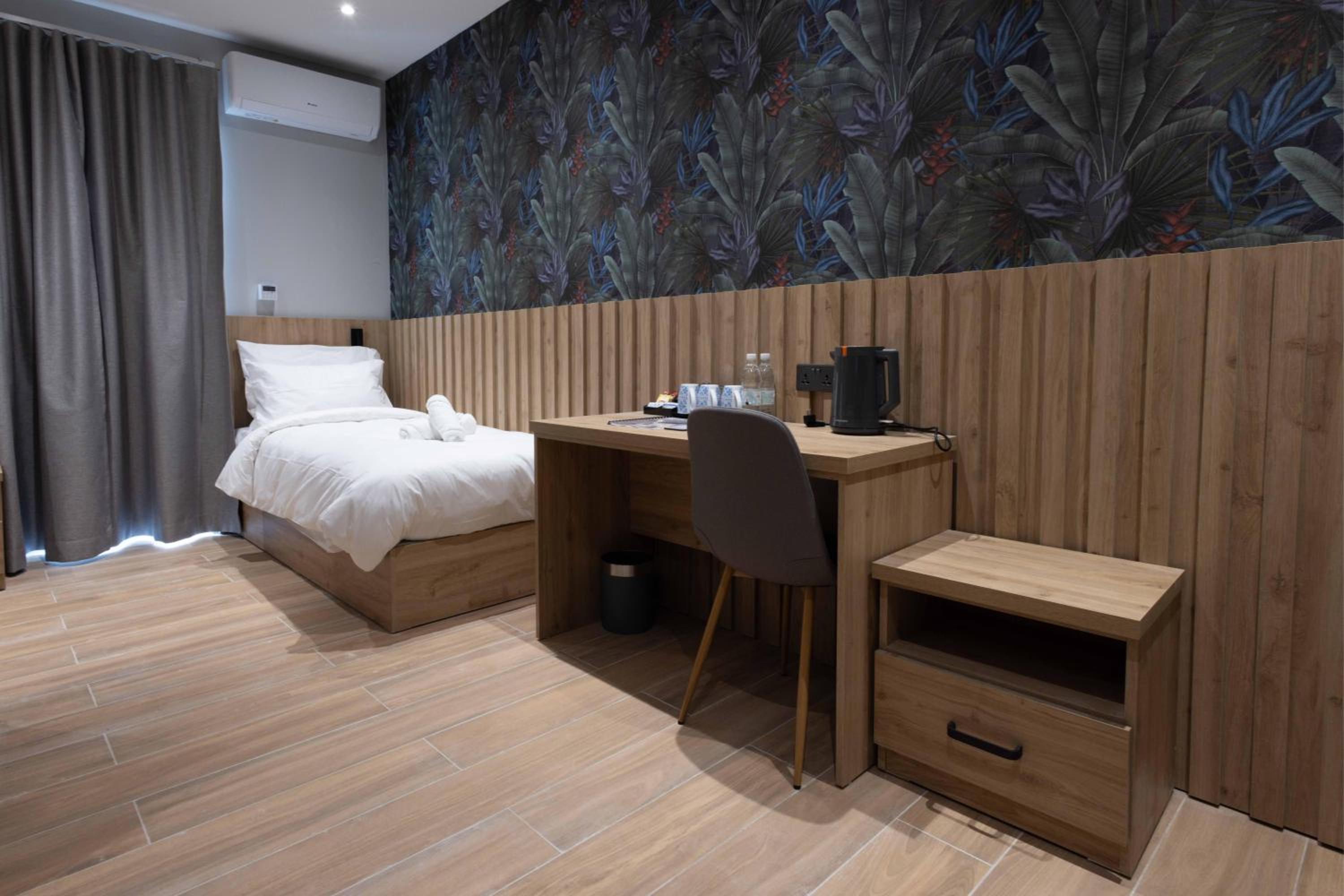 Triple Room with Terrace