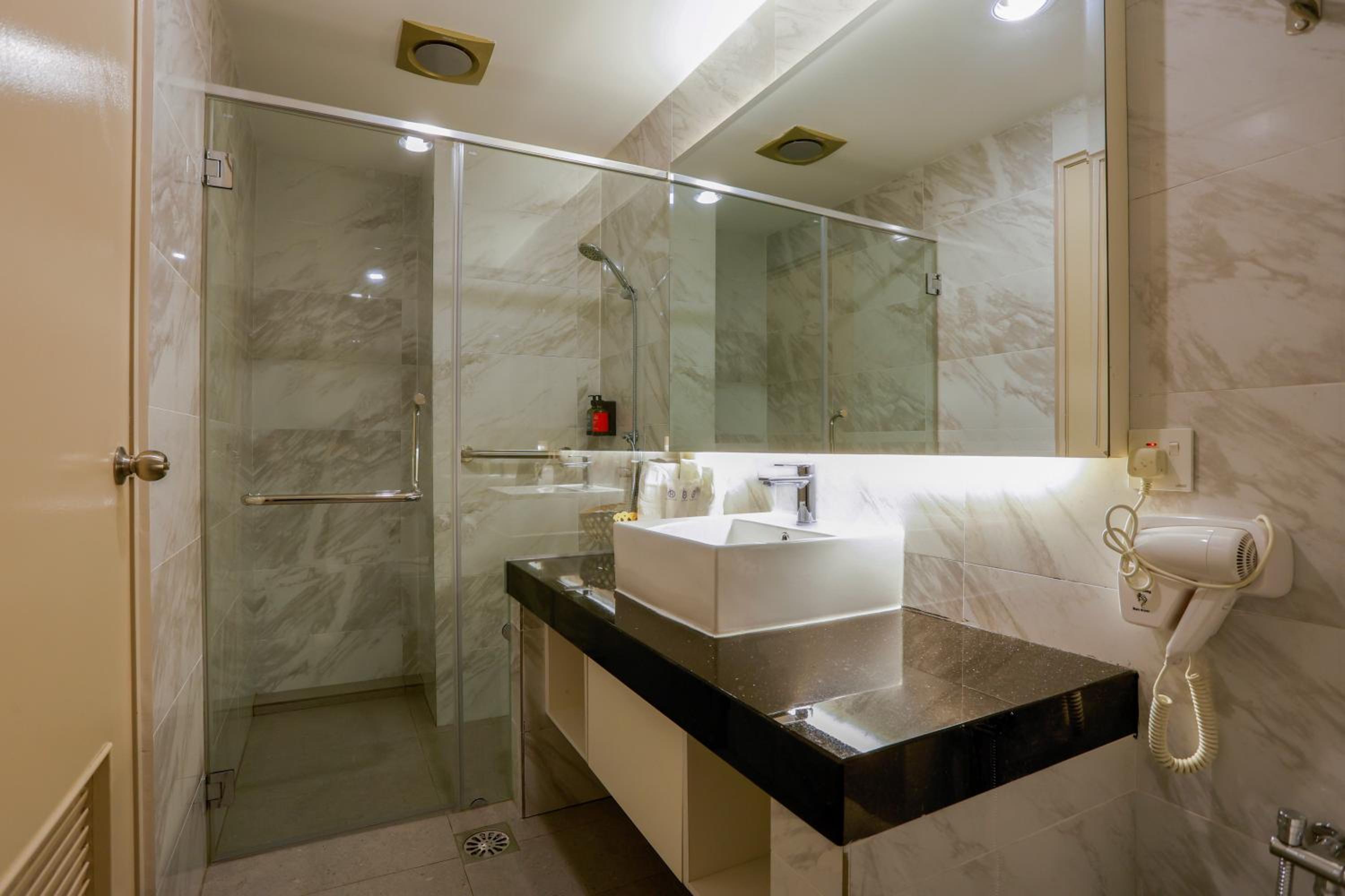 Family Suite - Photo 5
