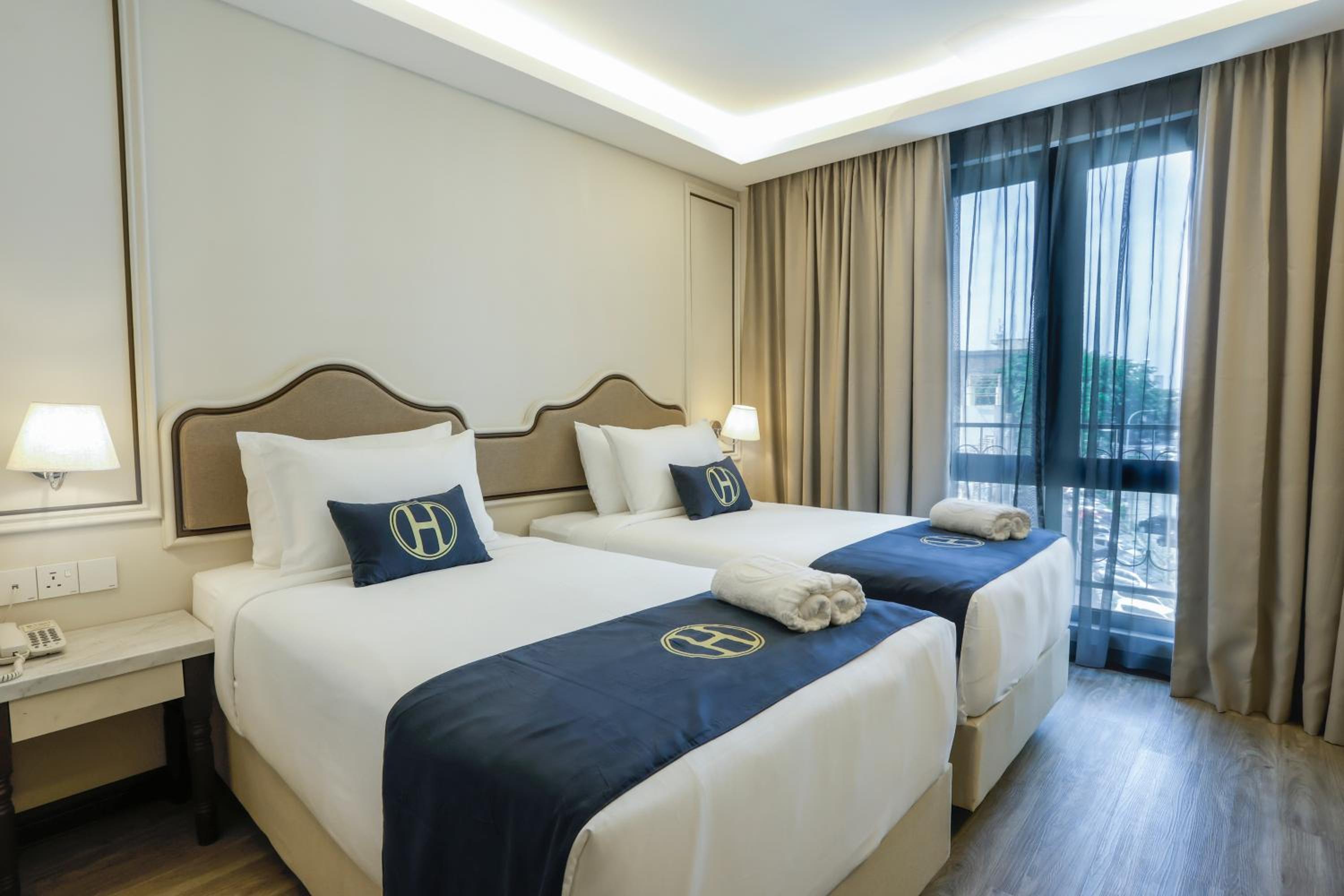 Twin Room - Photo 1