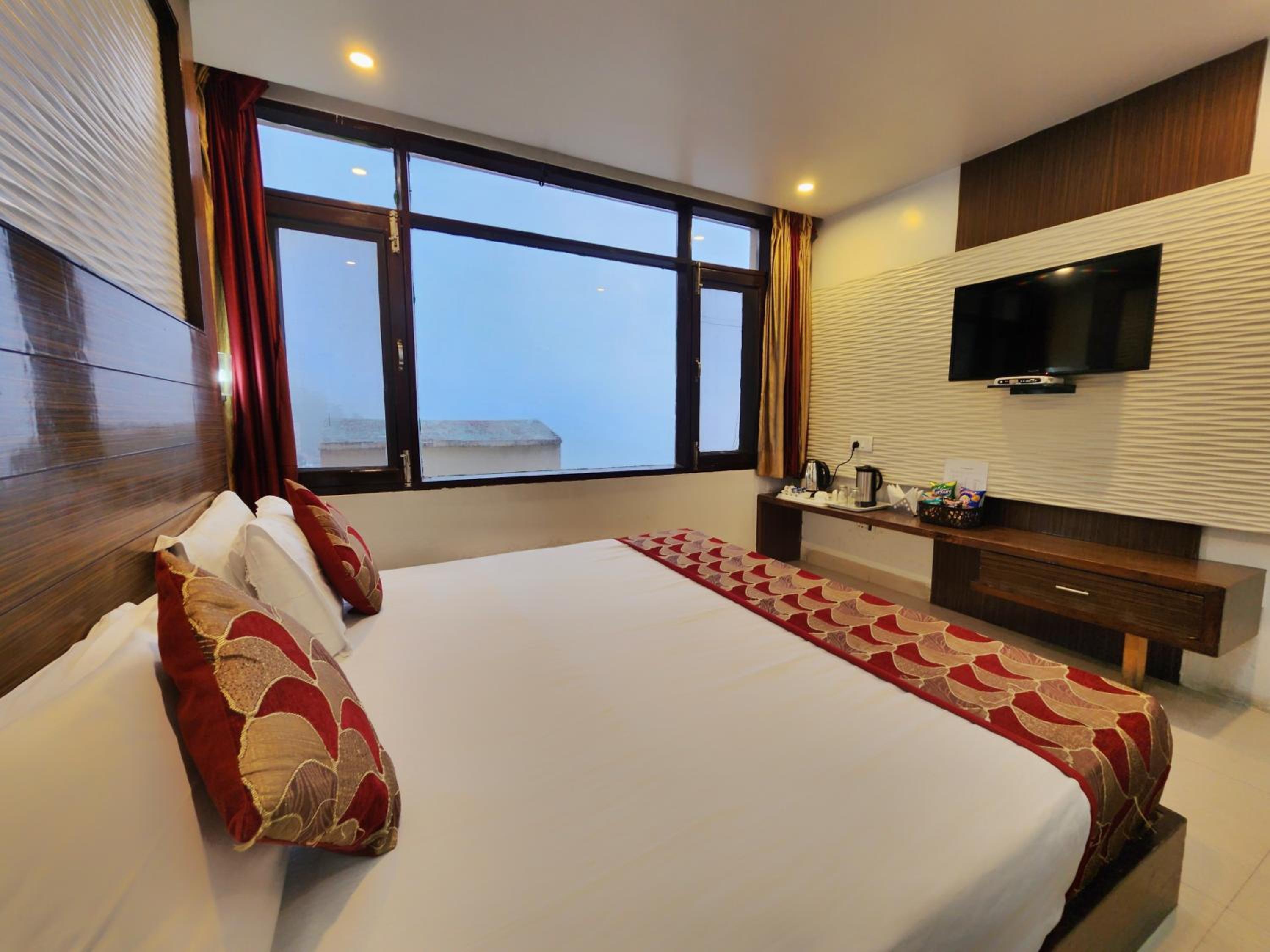 Deluxe Double Room photo 2