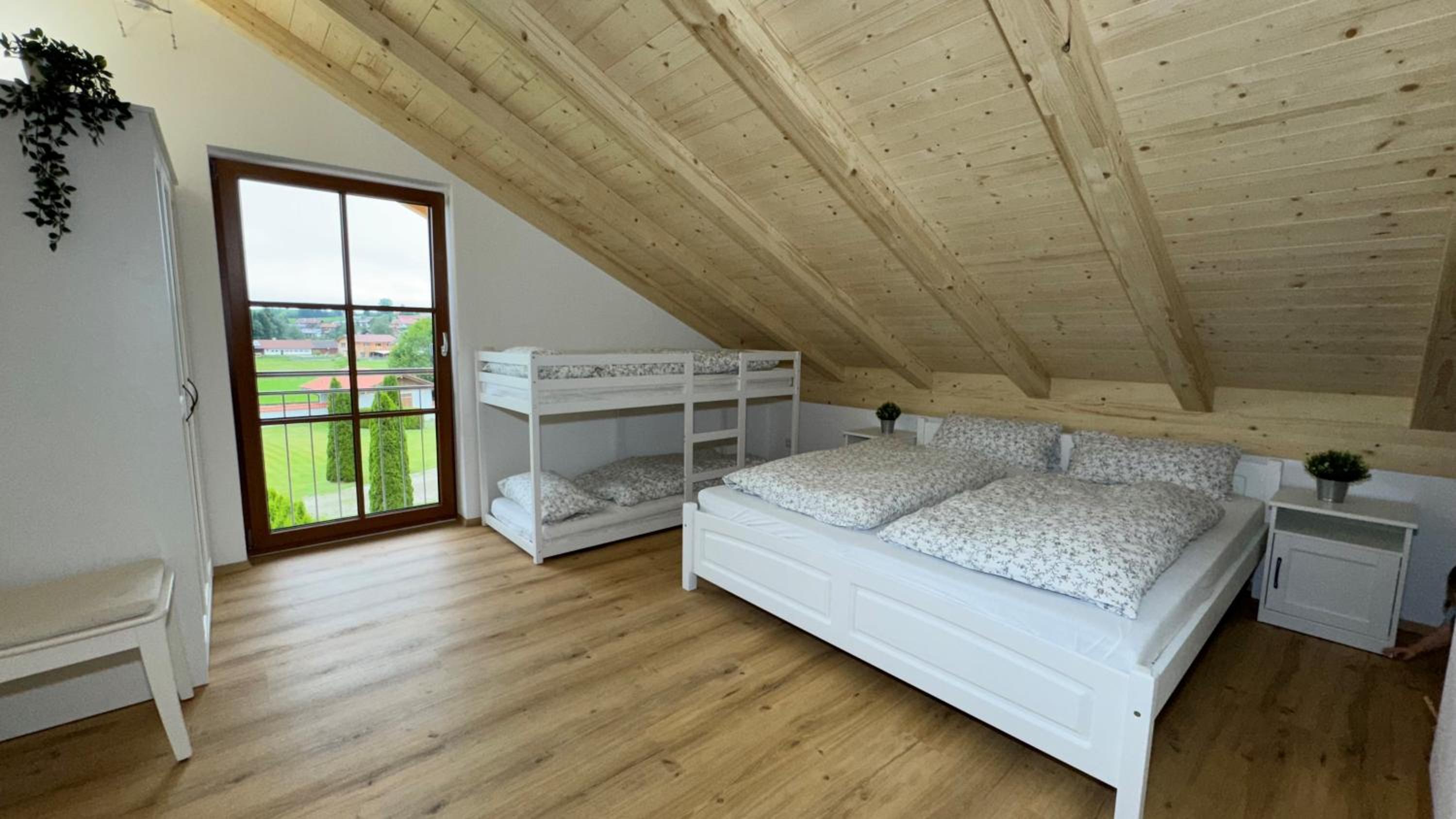 Apartment with Mountain View photo 1