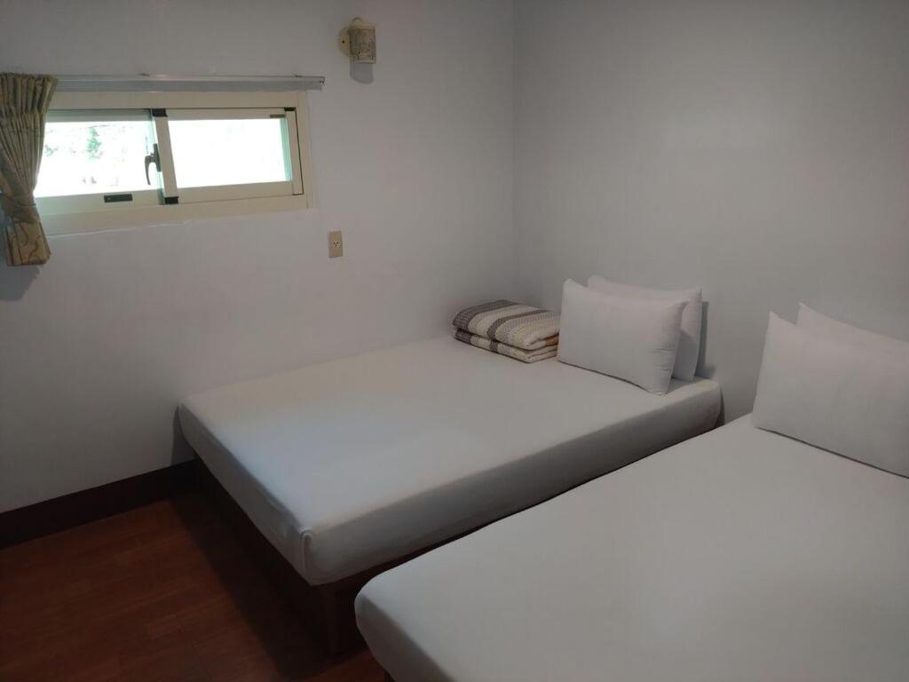 Quadruple Room with Bath photo 1