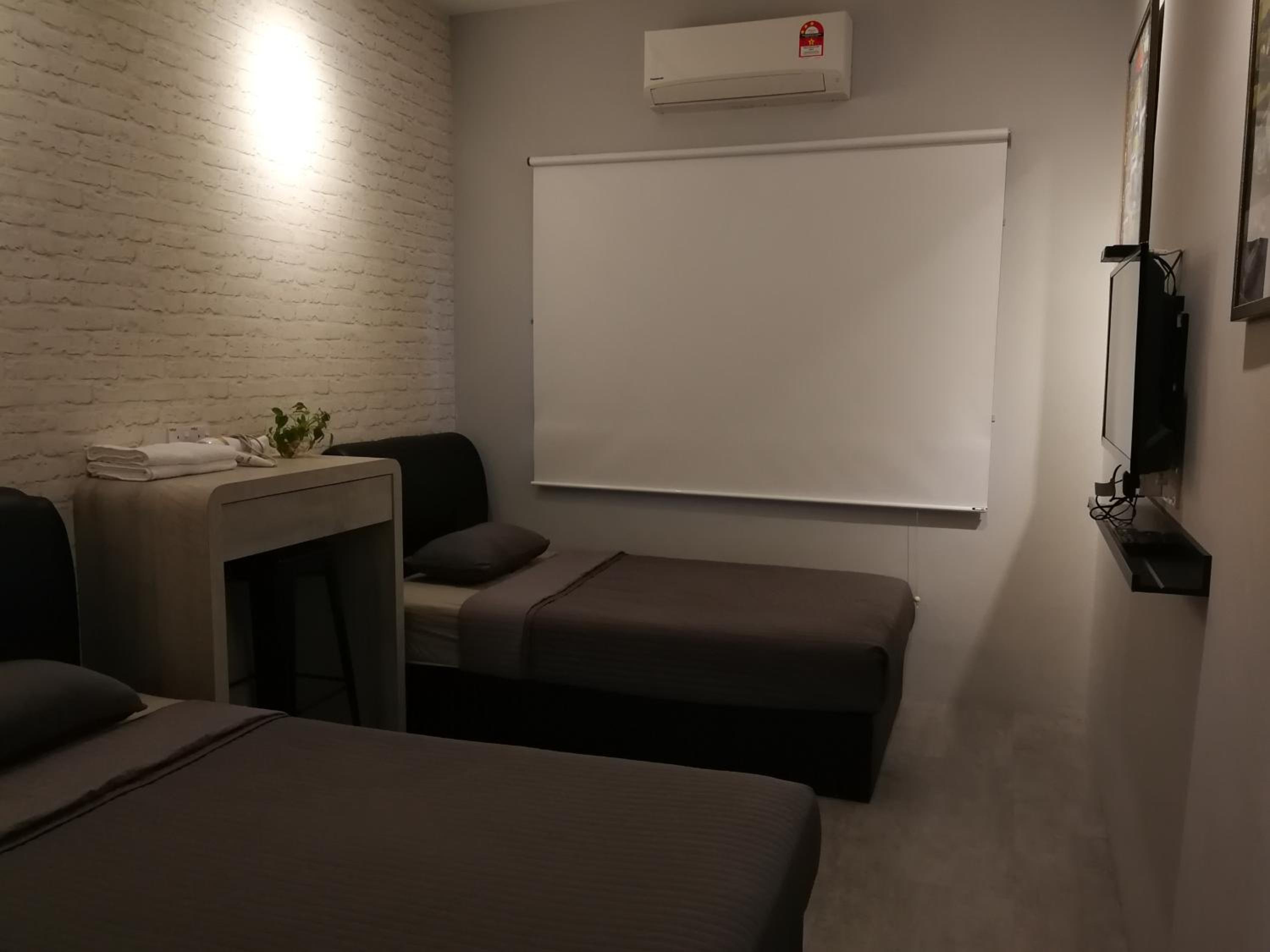 Twin Room with Private Bathroom