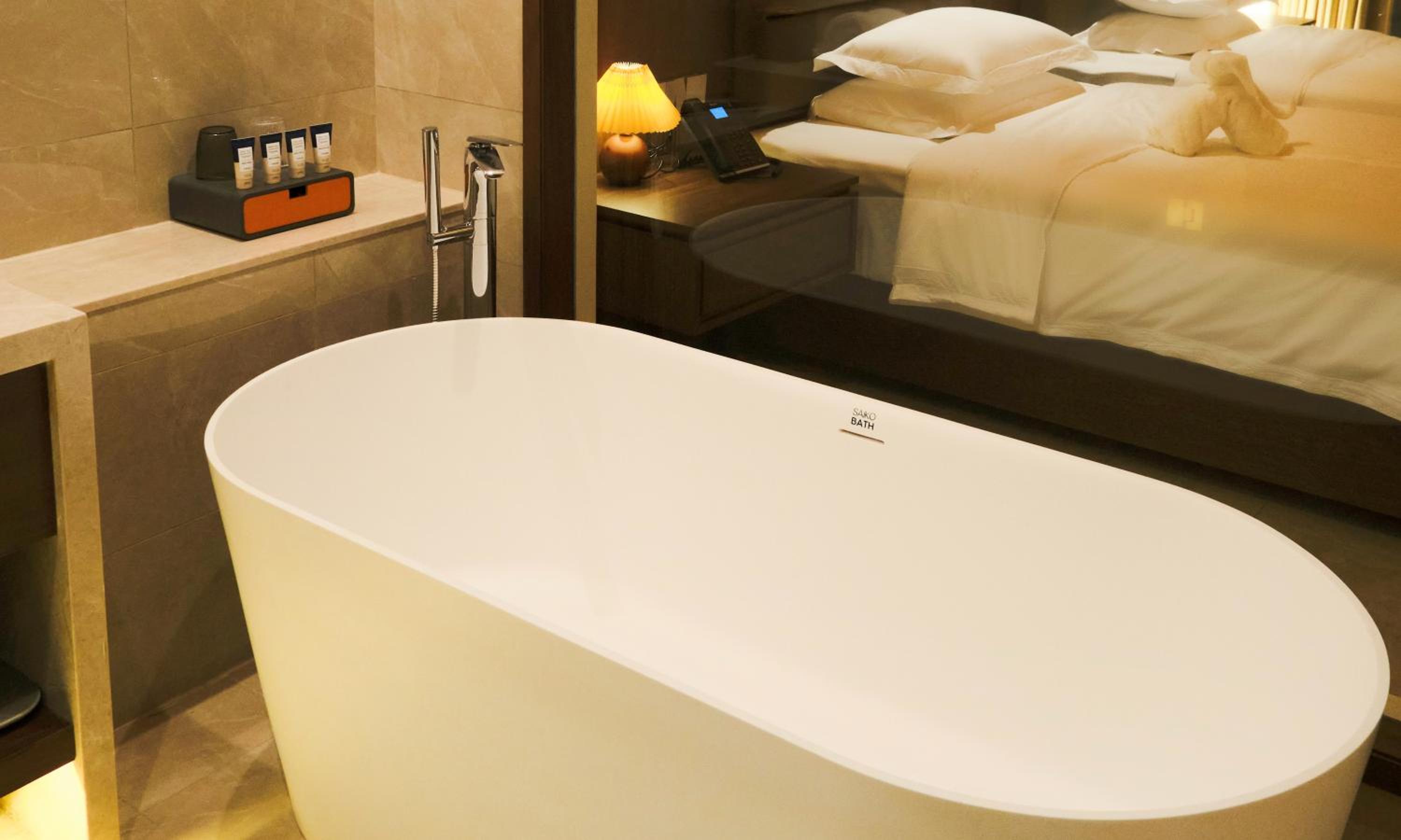 Deluxe Twin Room photo 3