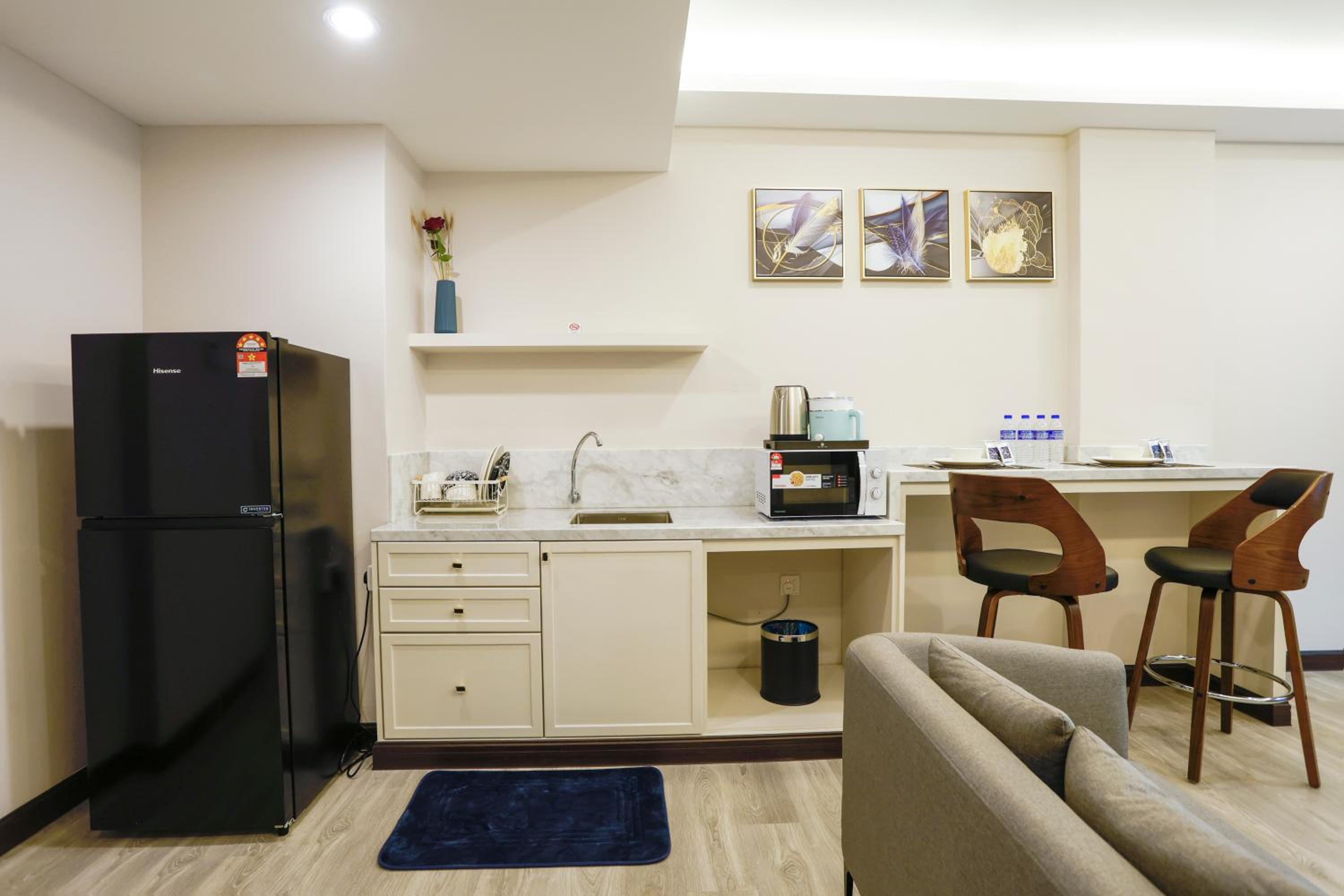 Suite Apartment - Photo 5