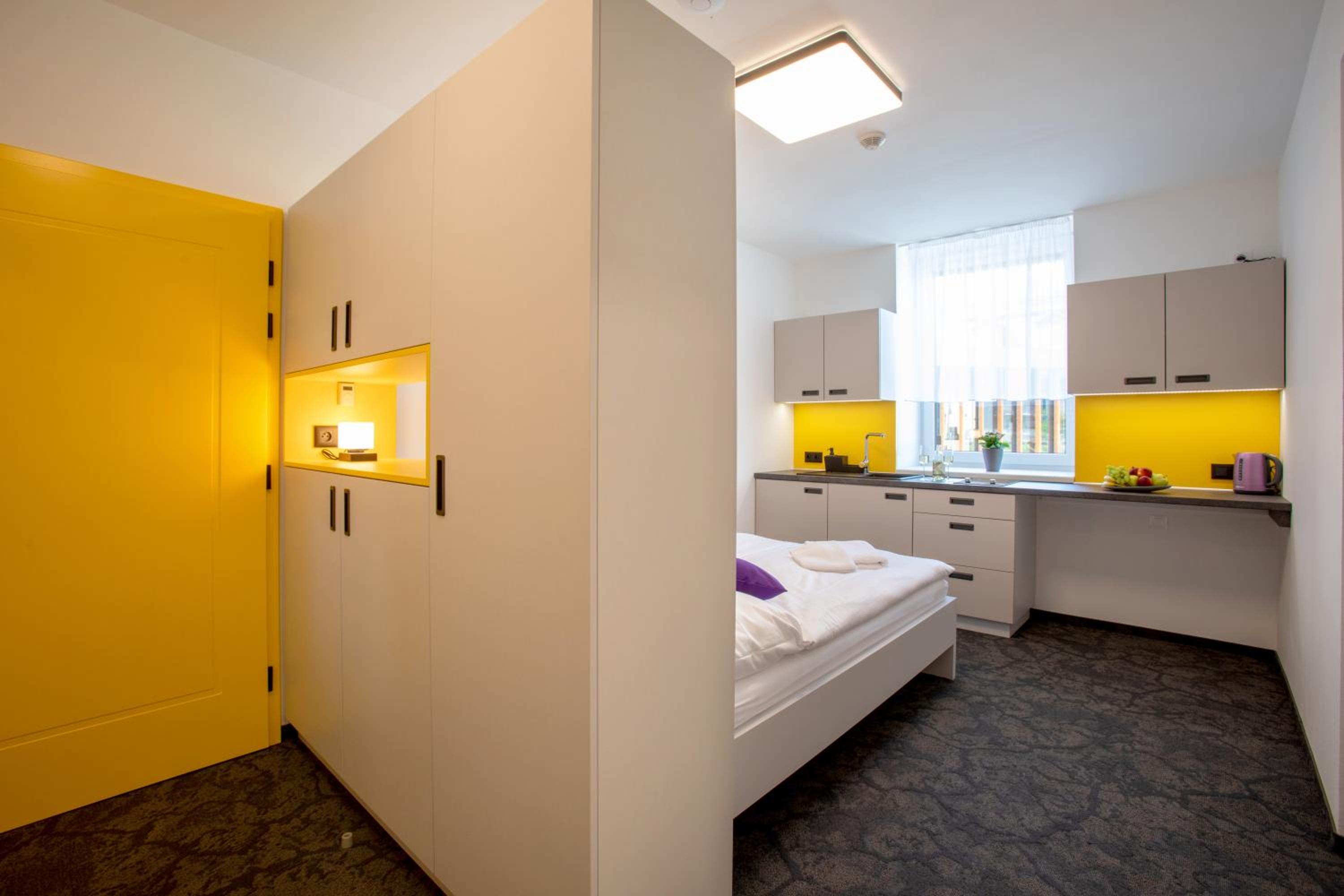 Studio Apartment photo 2