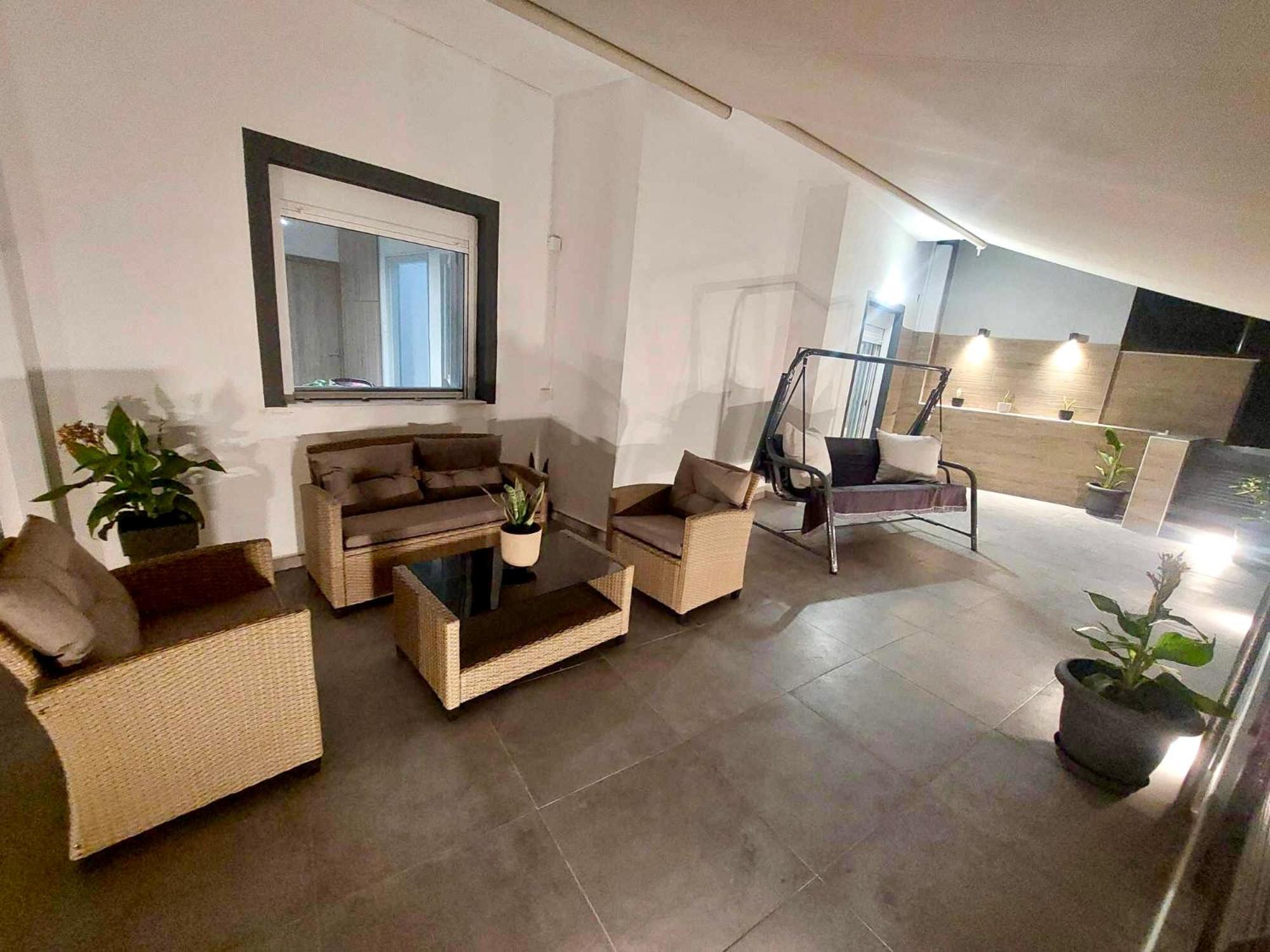 One-Bedroom Apartment photo 3