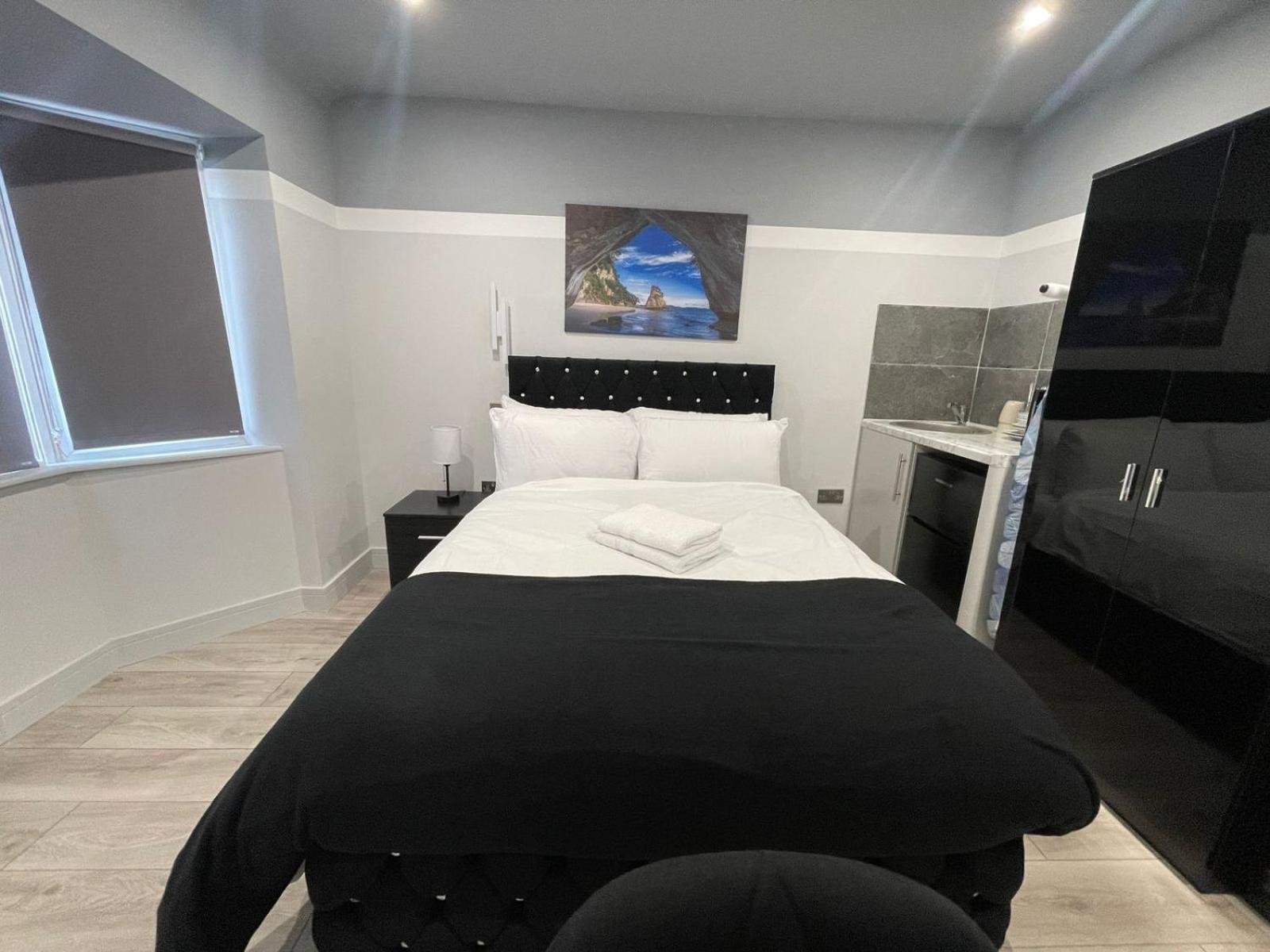Double Room With Private Bathroom photo 3