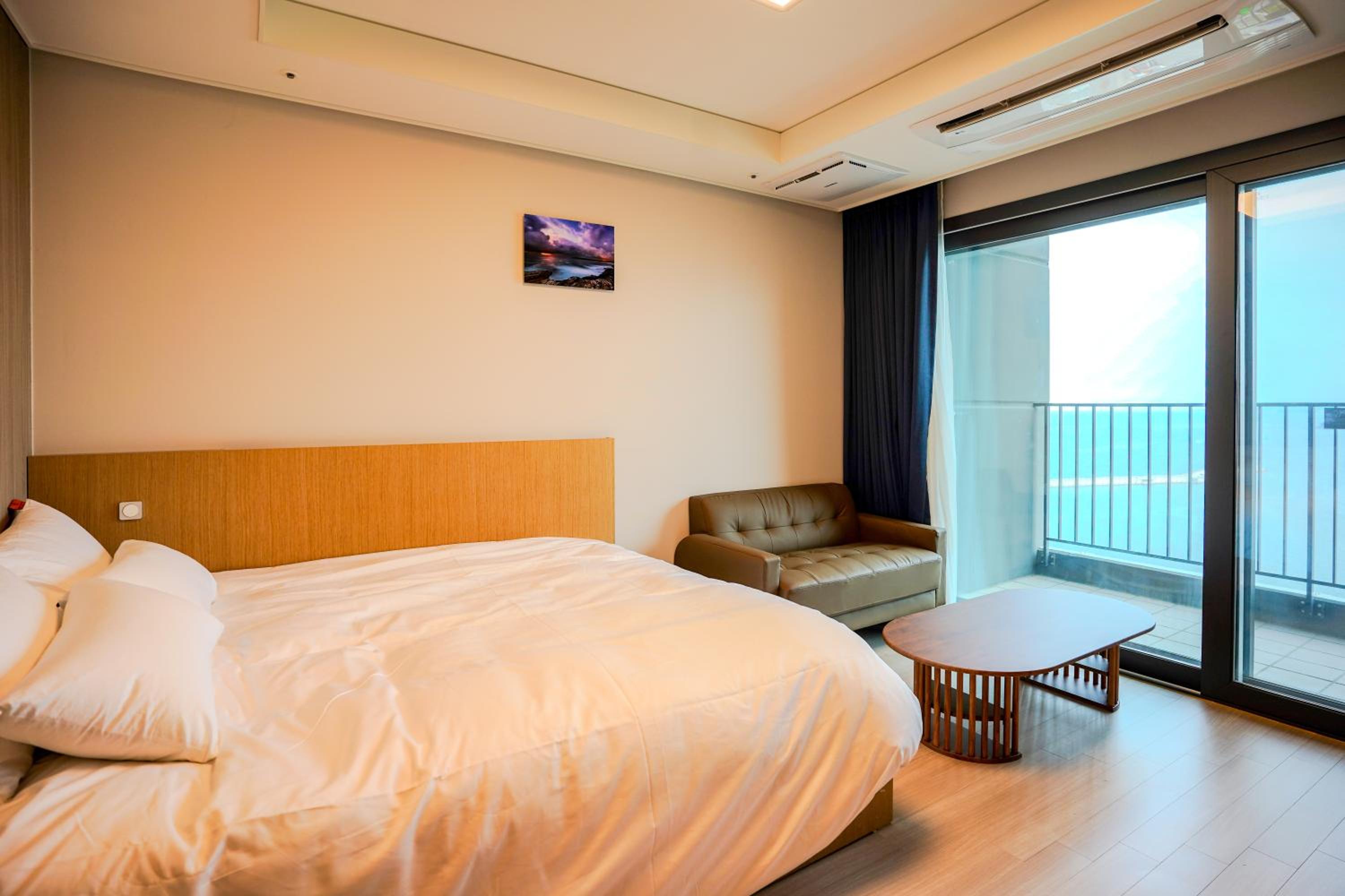 Standard Double Room - Photo 3