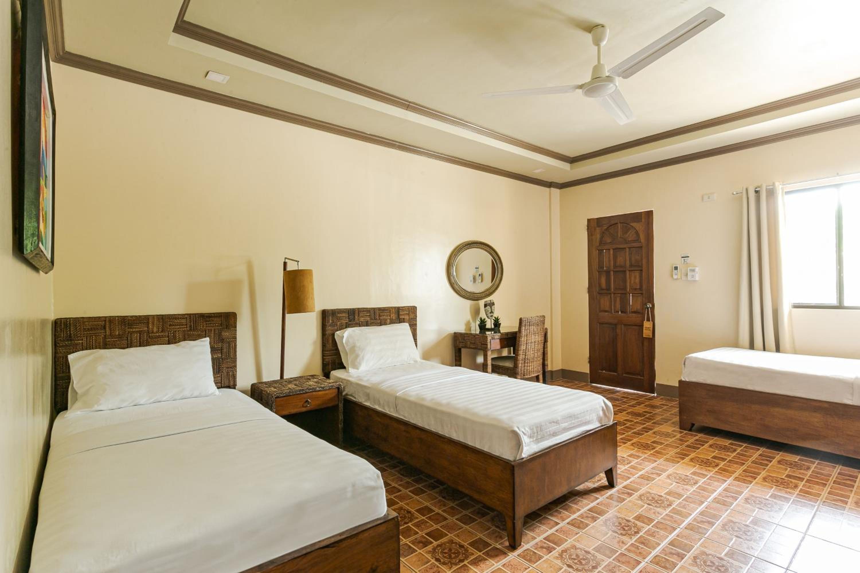 Deluxe Triple Room photo 1