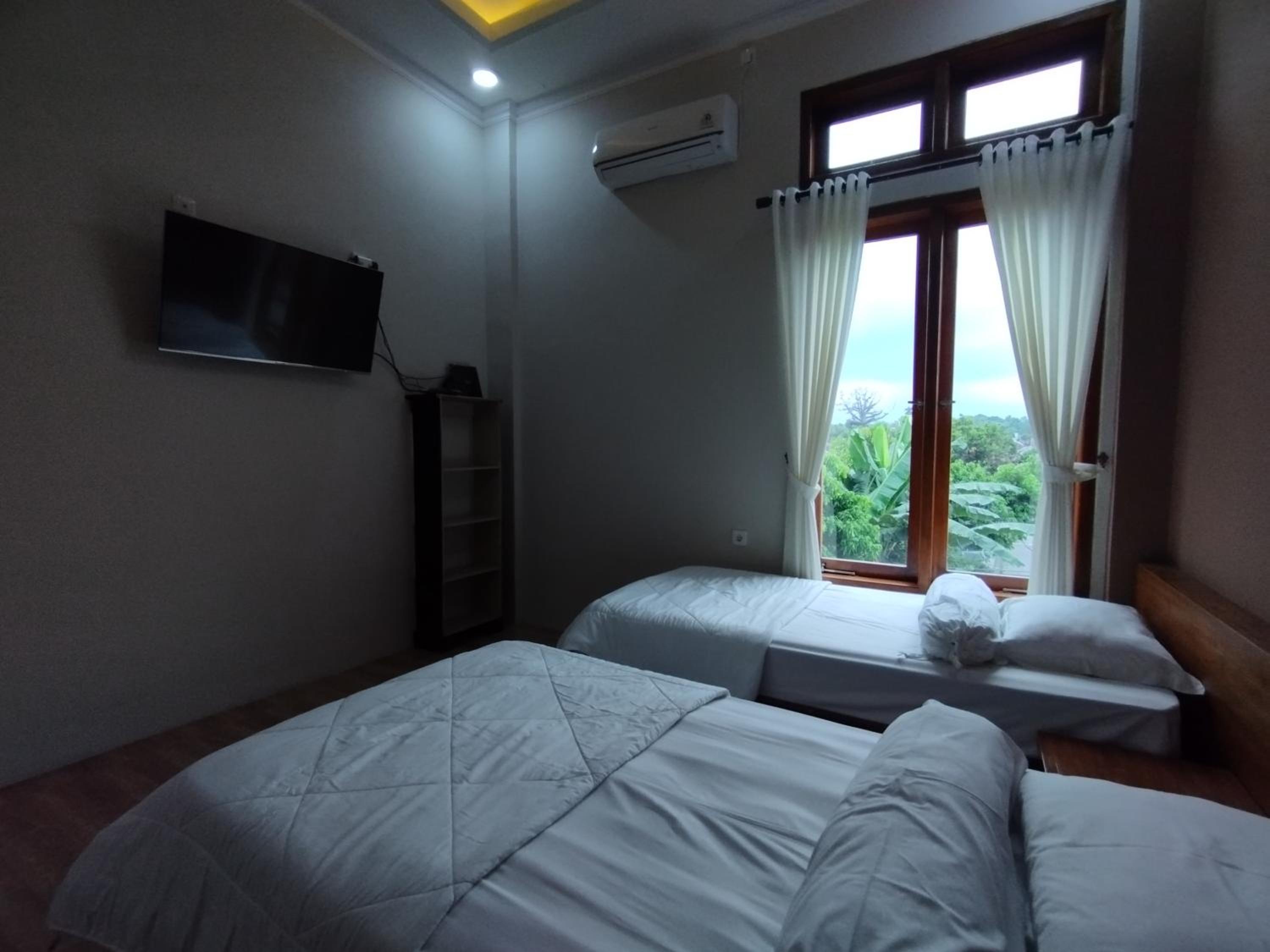 Standard Twin Room photo 3