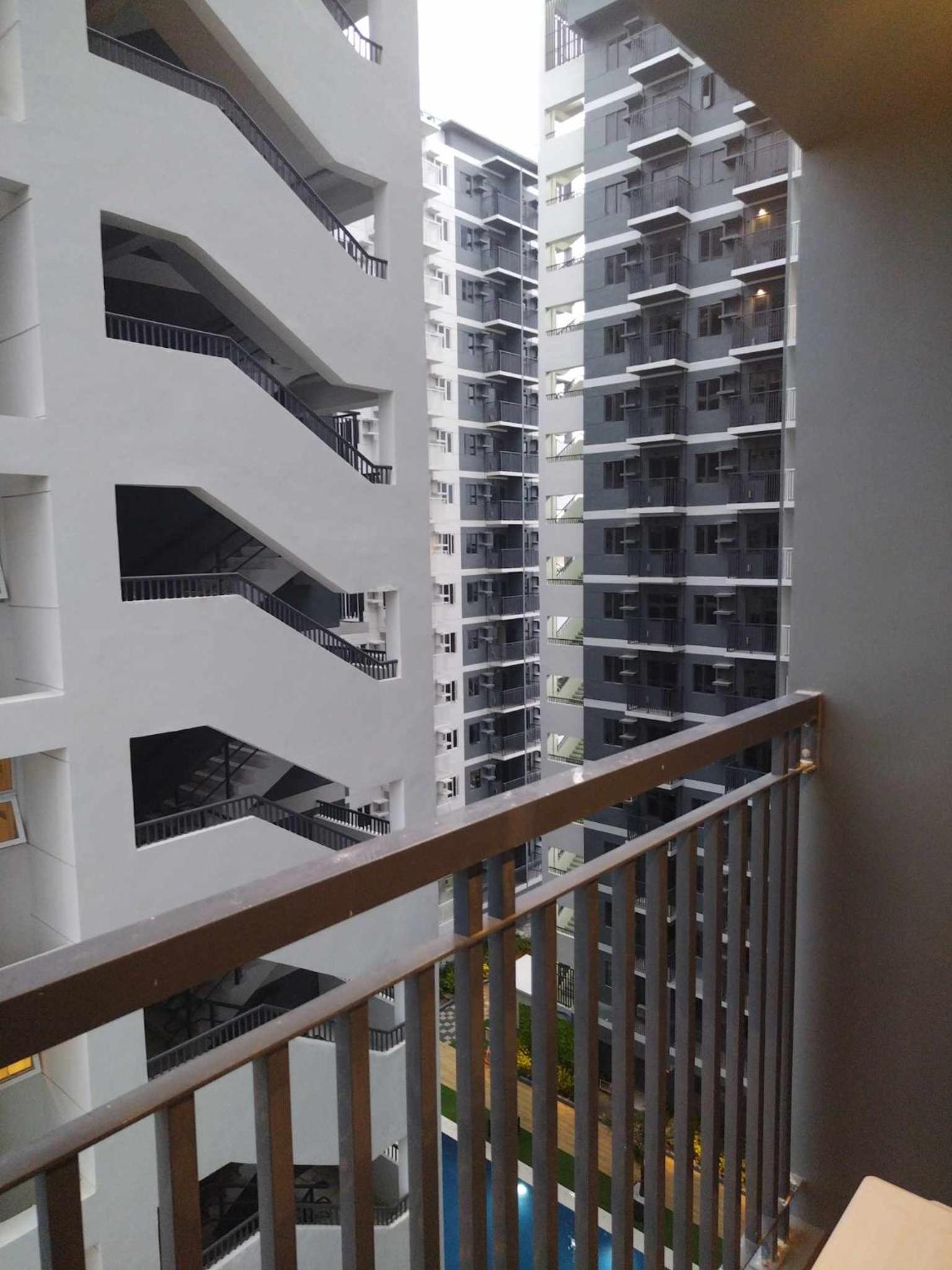 Apartment with Balcony photo 3
