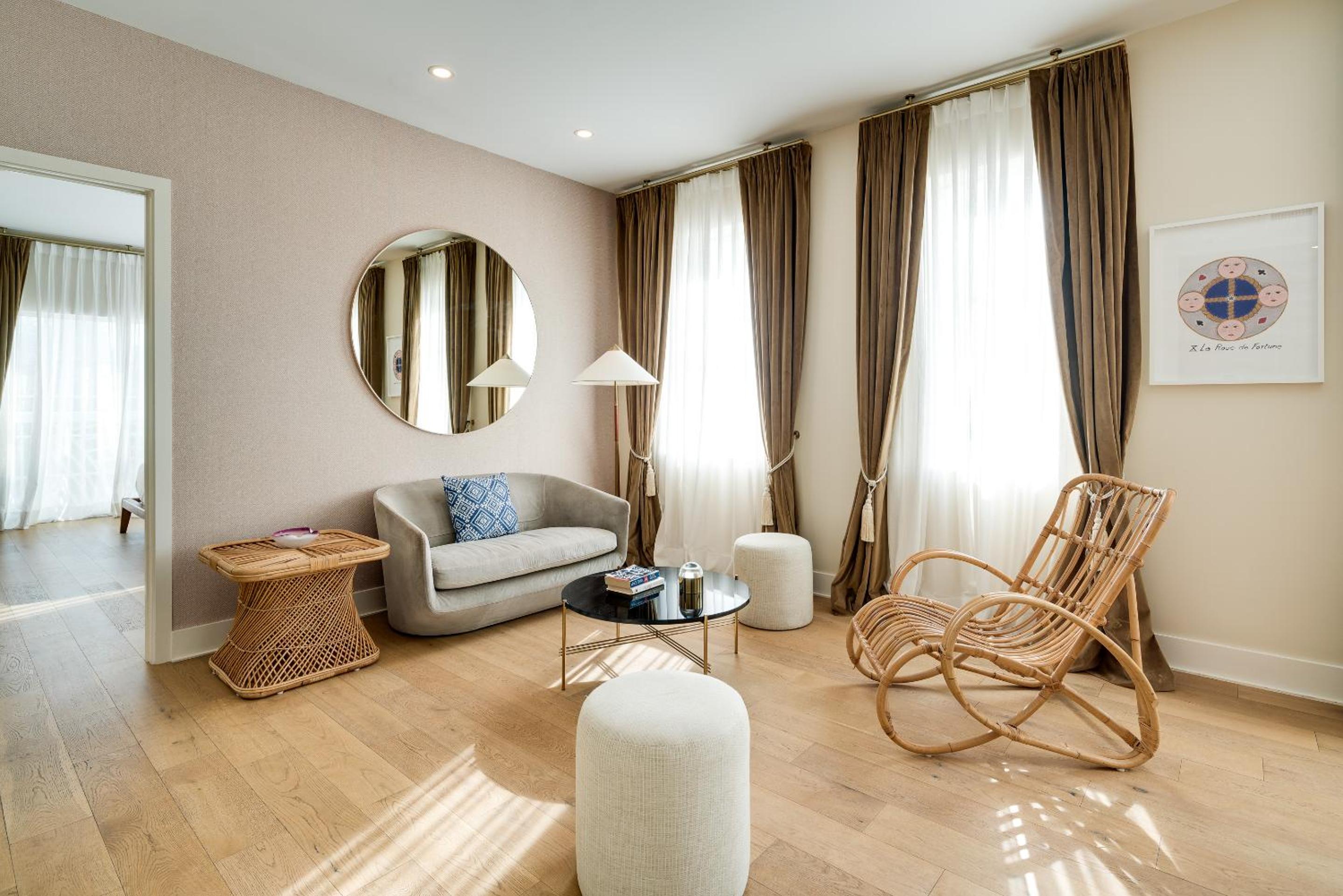 Grand One Bedroom King Suite with Balcony