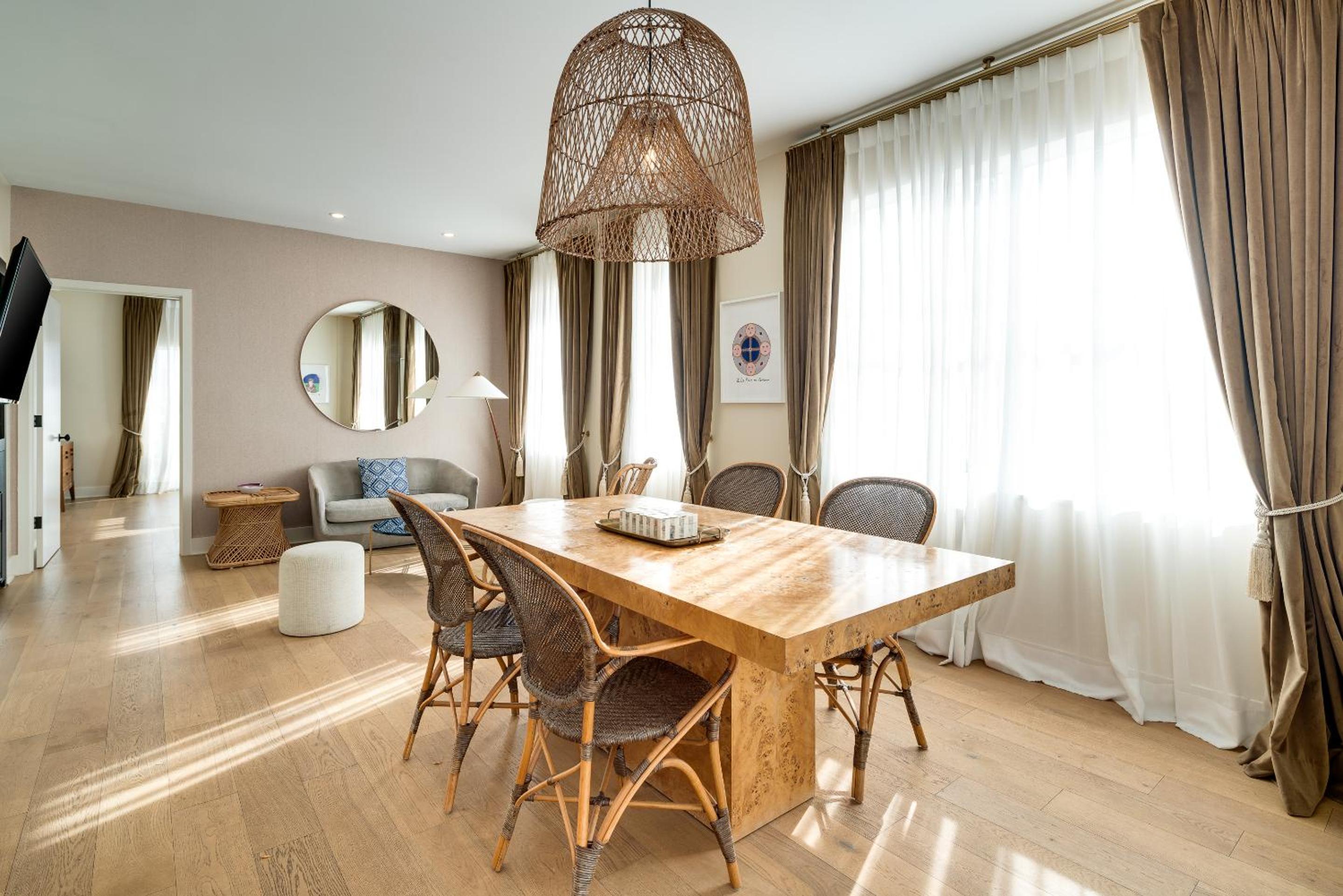 Grand One Bedroom King Suite with Balcony