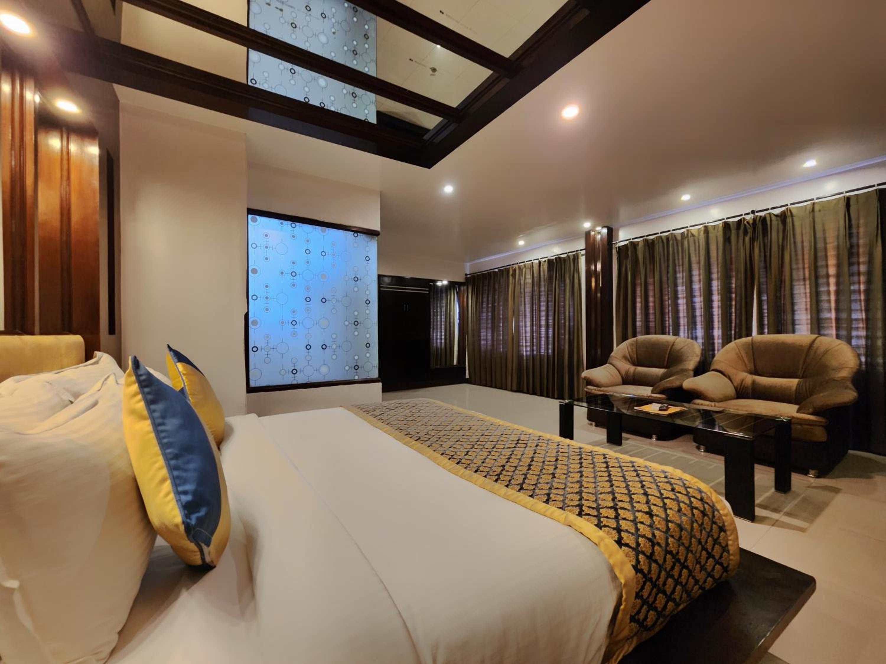 Honeymoon Suite photo 3