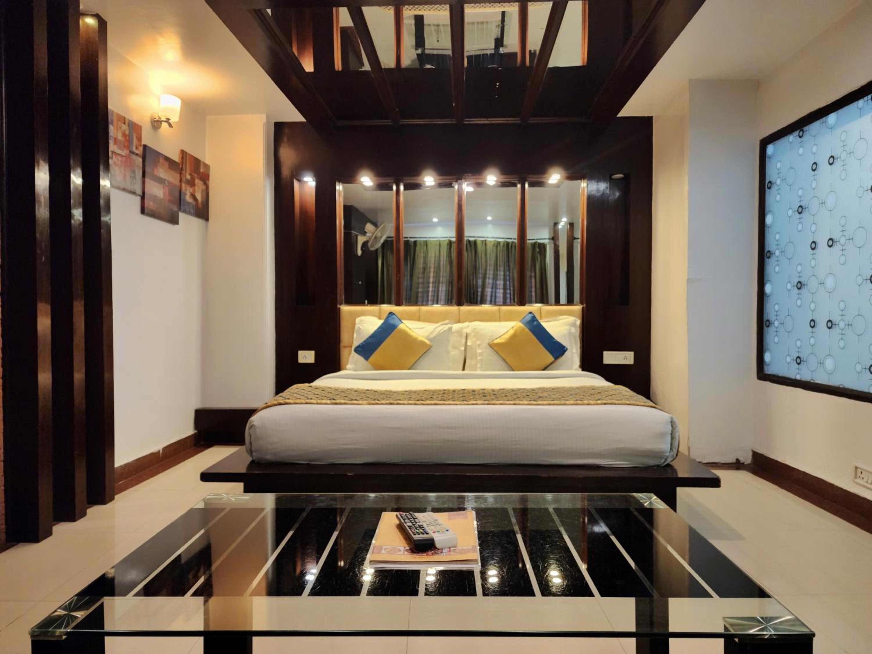 Honeymoon Suite photo 1