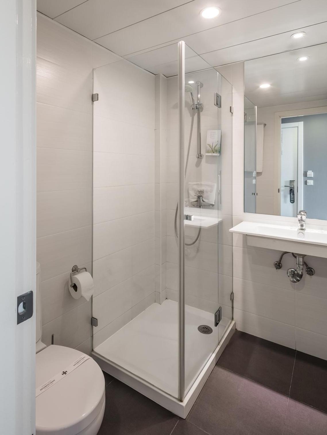 Triple Room - Photo 2