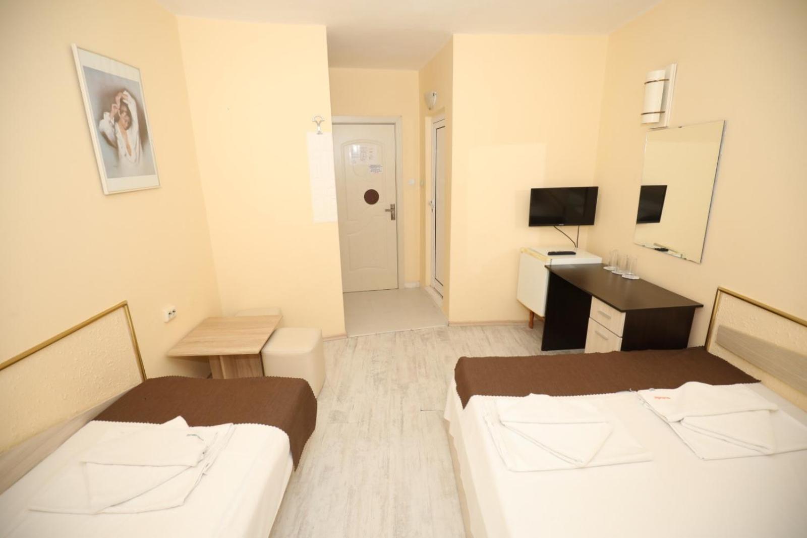 Triple Room with Sea View