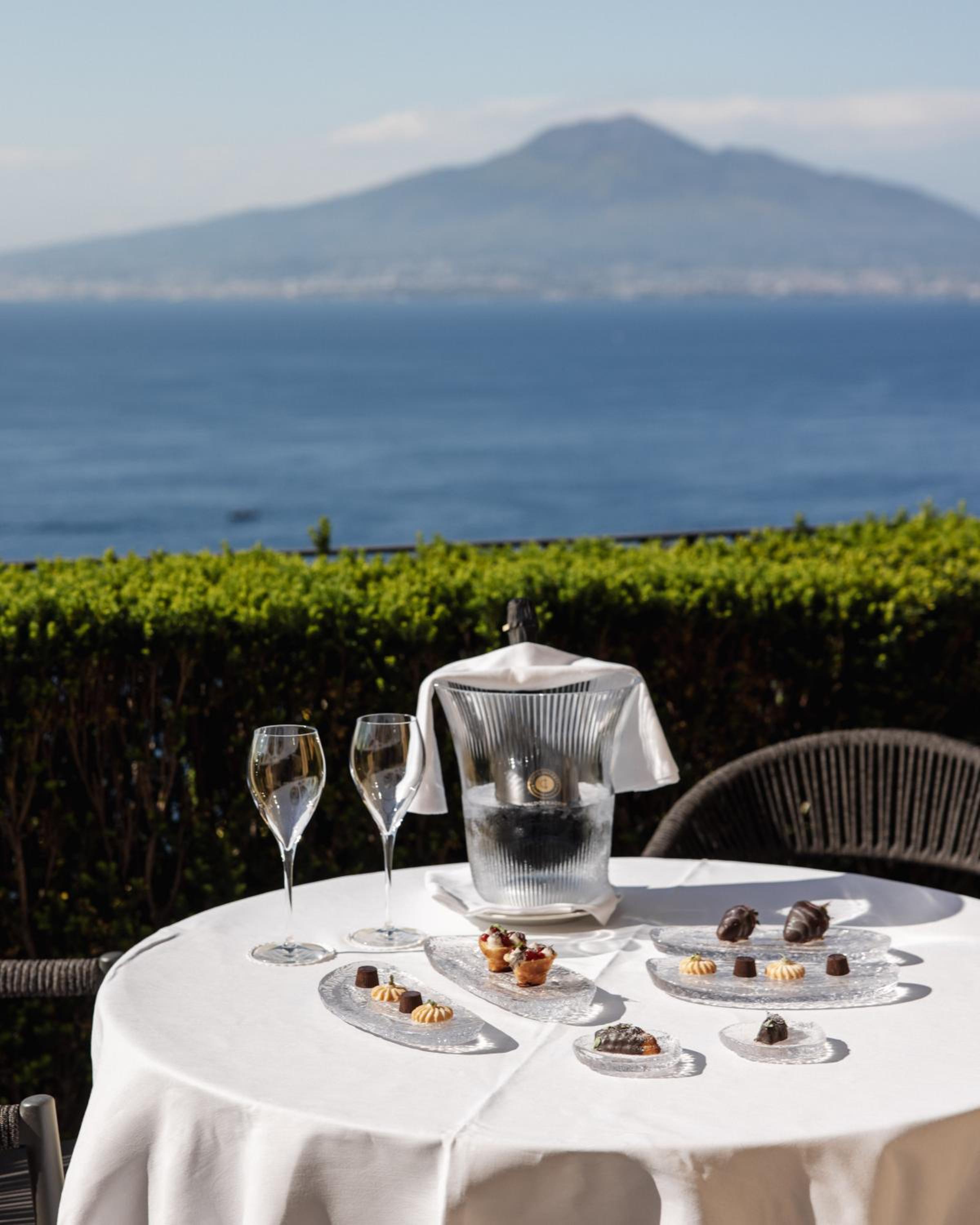 Suite Prestige with Sauna and Mini Pool and Sea View - Adults only photo 2