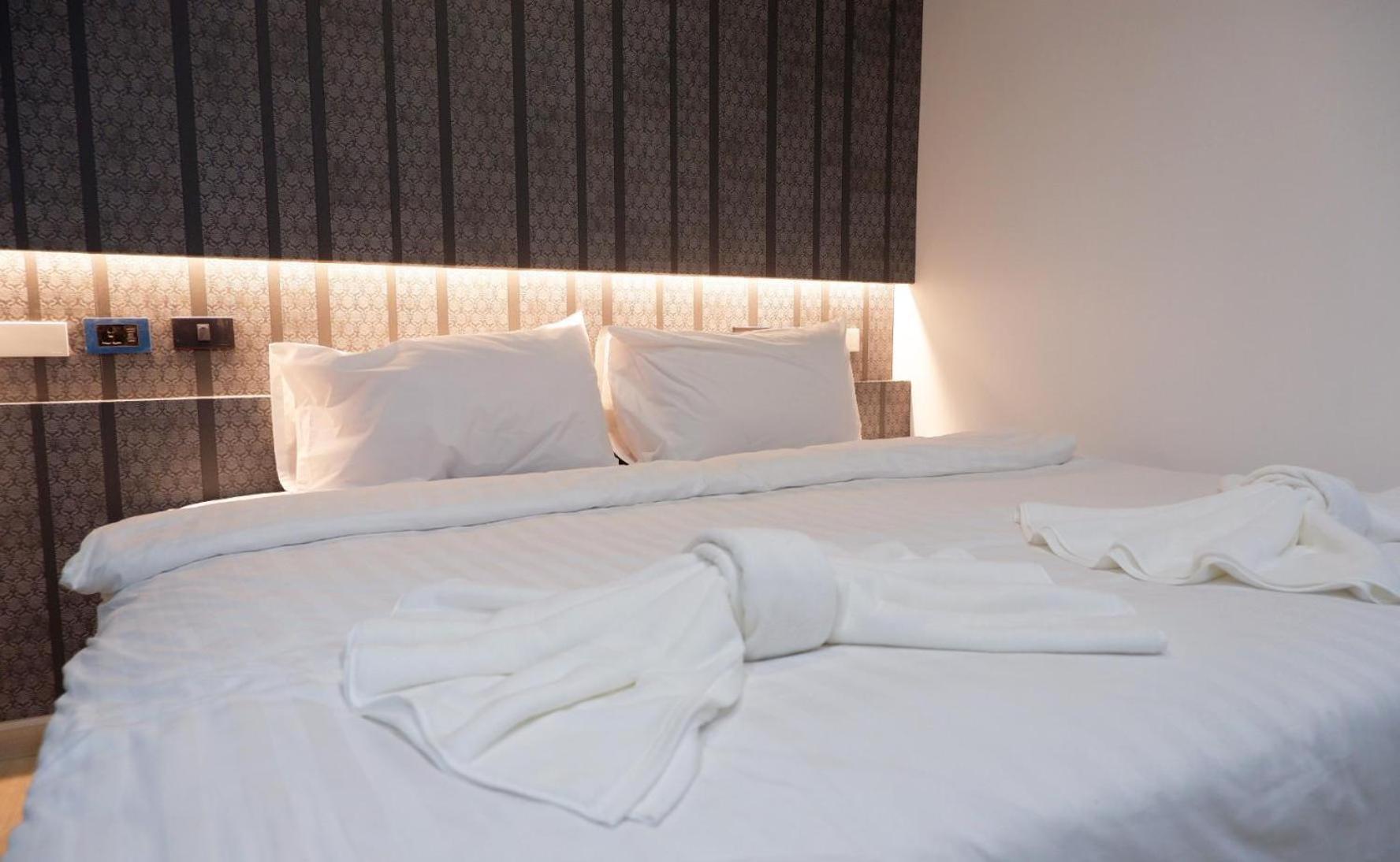 Deluxe Family Suite photo 1