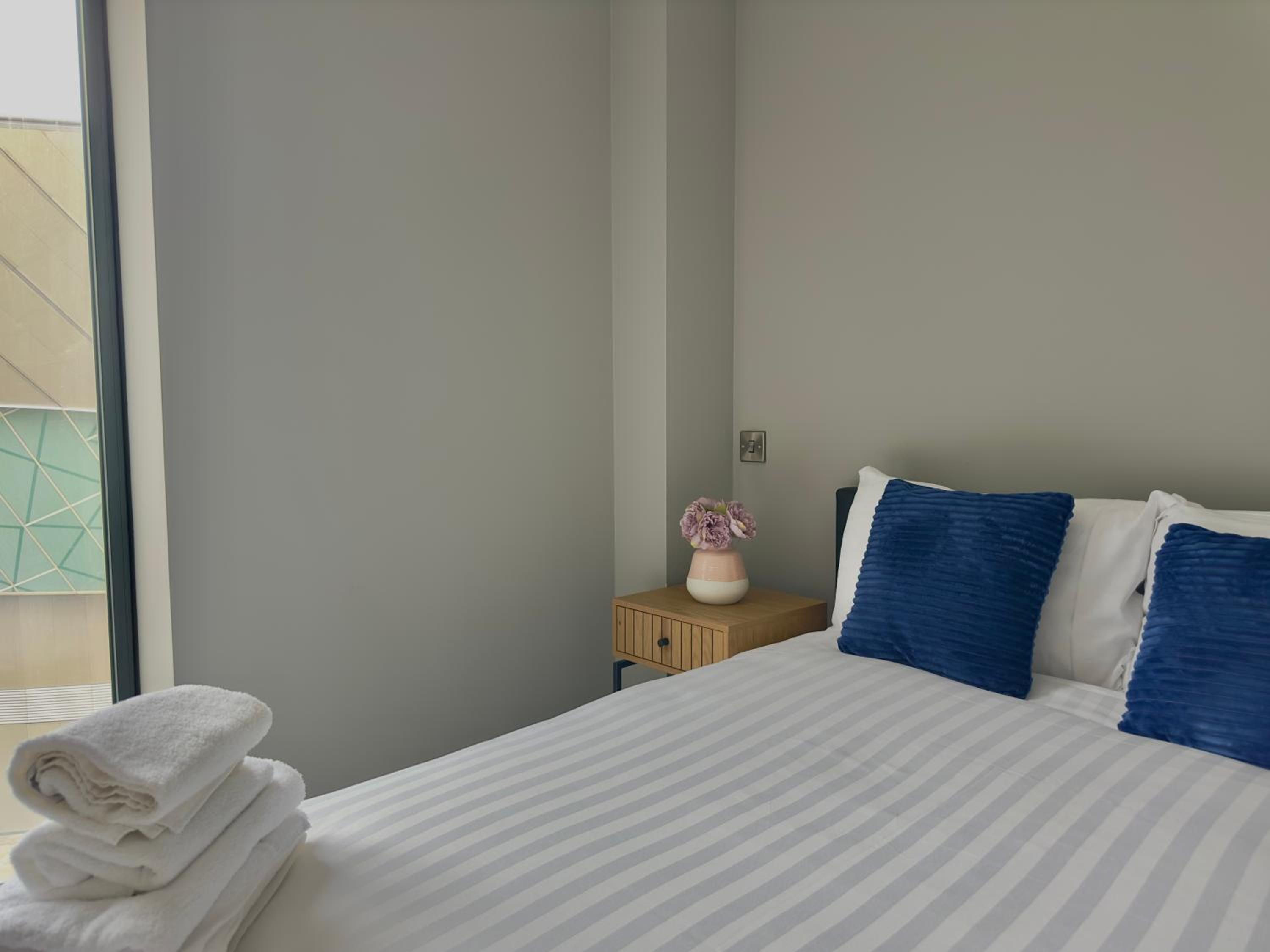 Two-Bedroom Apartment - Photo 11