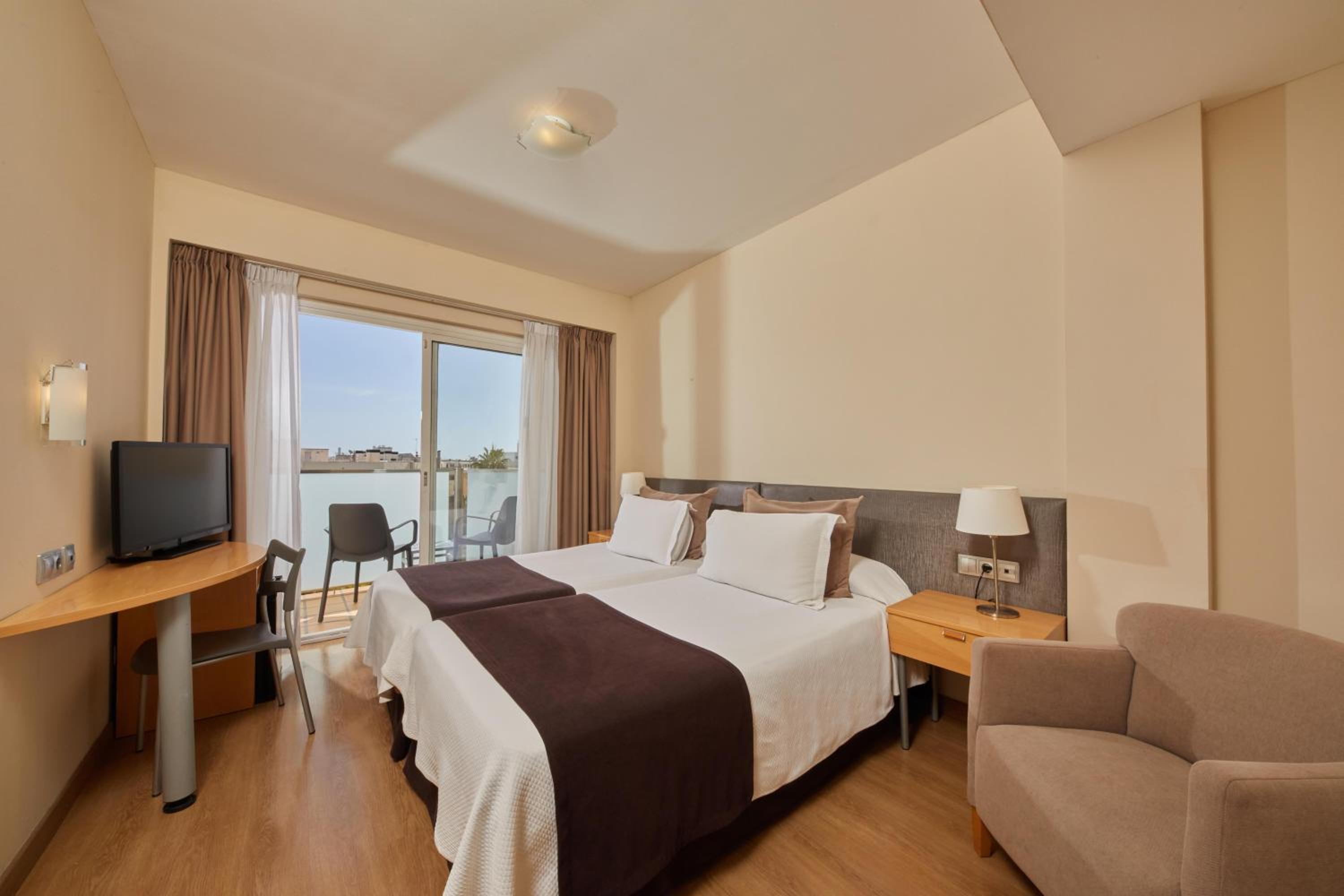 Double or Twin Room with Balcony