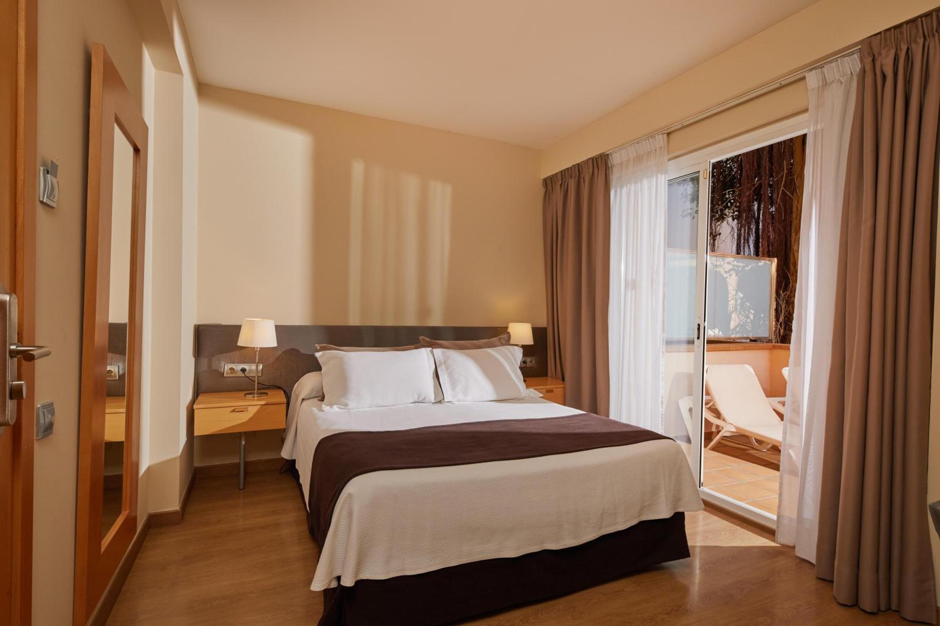 Double Room with Terrace