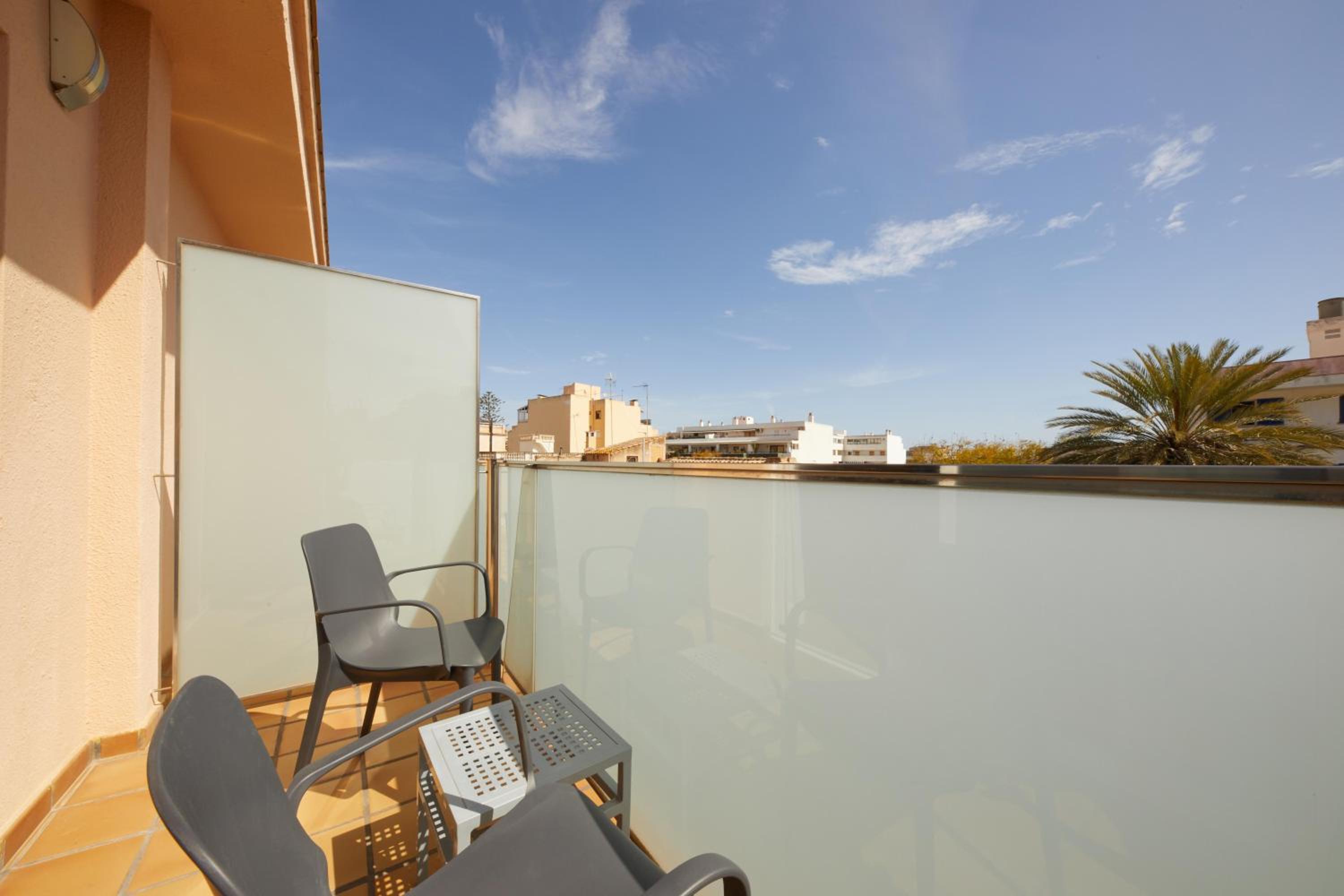 Triple Room with Balcony