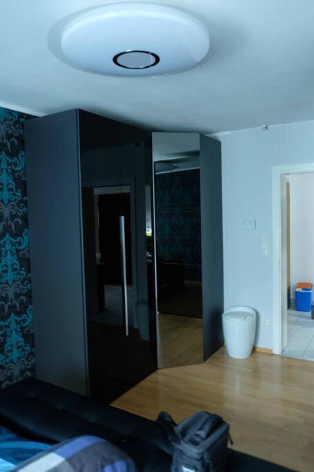 One-Bedroom Apartment photo 3
