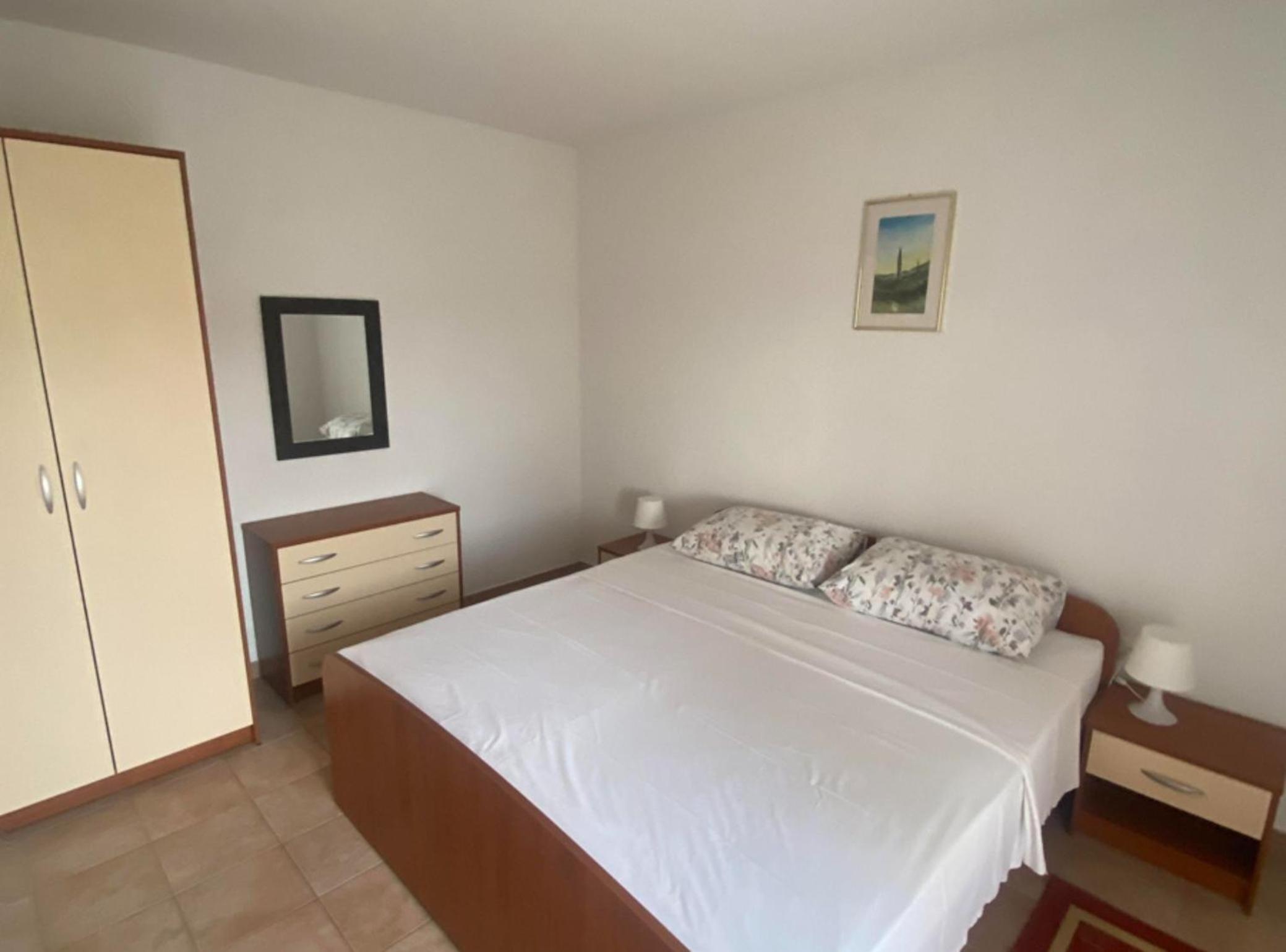Three Bedroom Apartment with Balcony photo 1