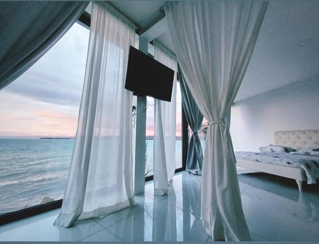 Apartment with Sauna and Sea View - Photo 23