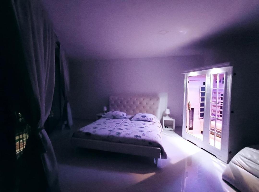 Apartment with Sauna and Sea View - Photo 14