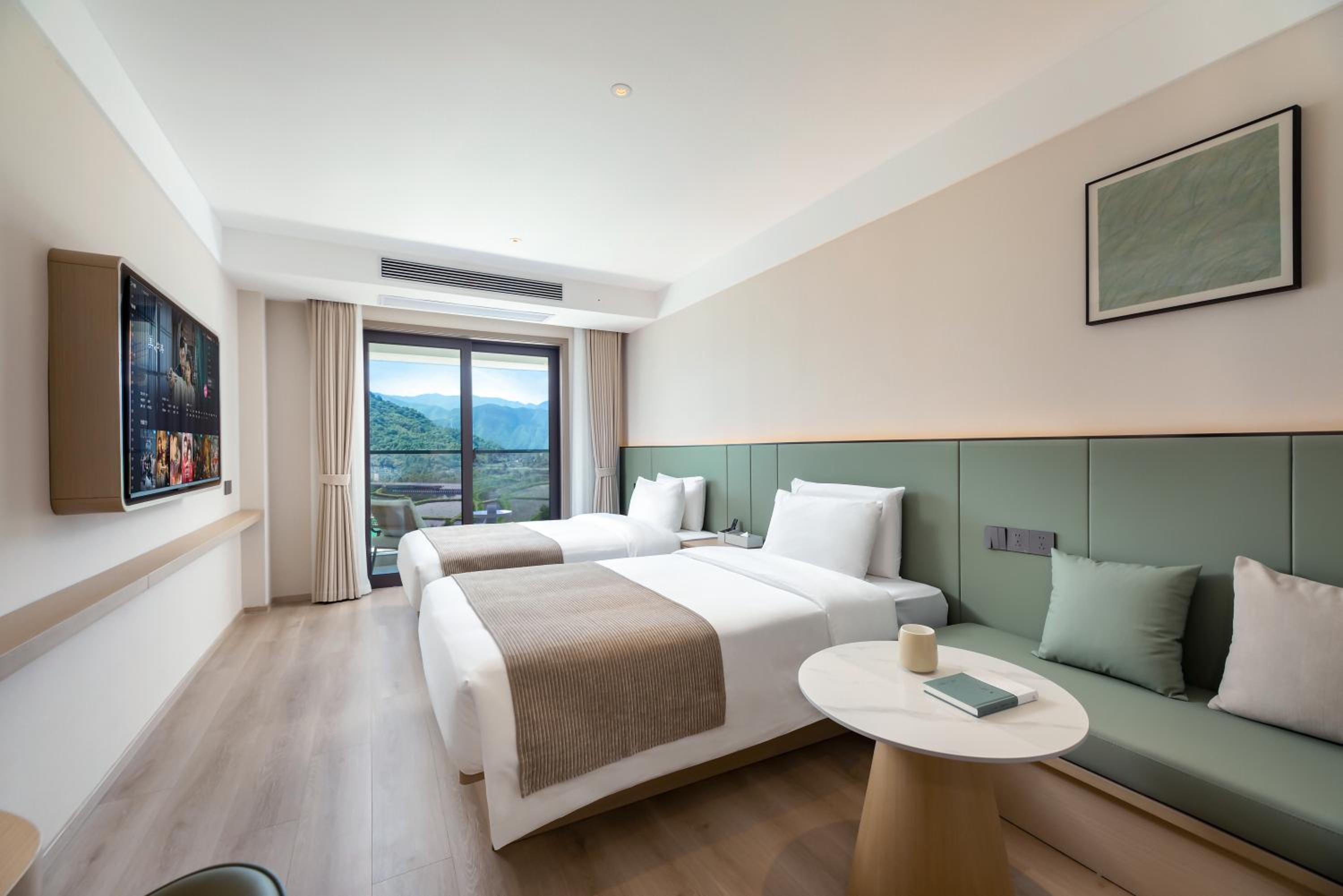 Deluxe Twin Room