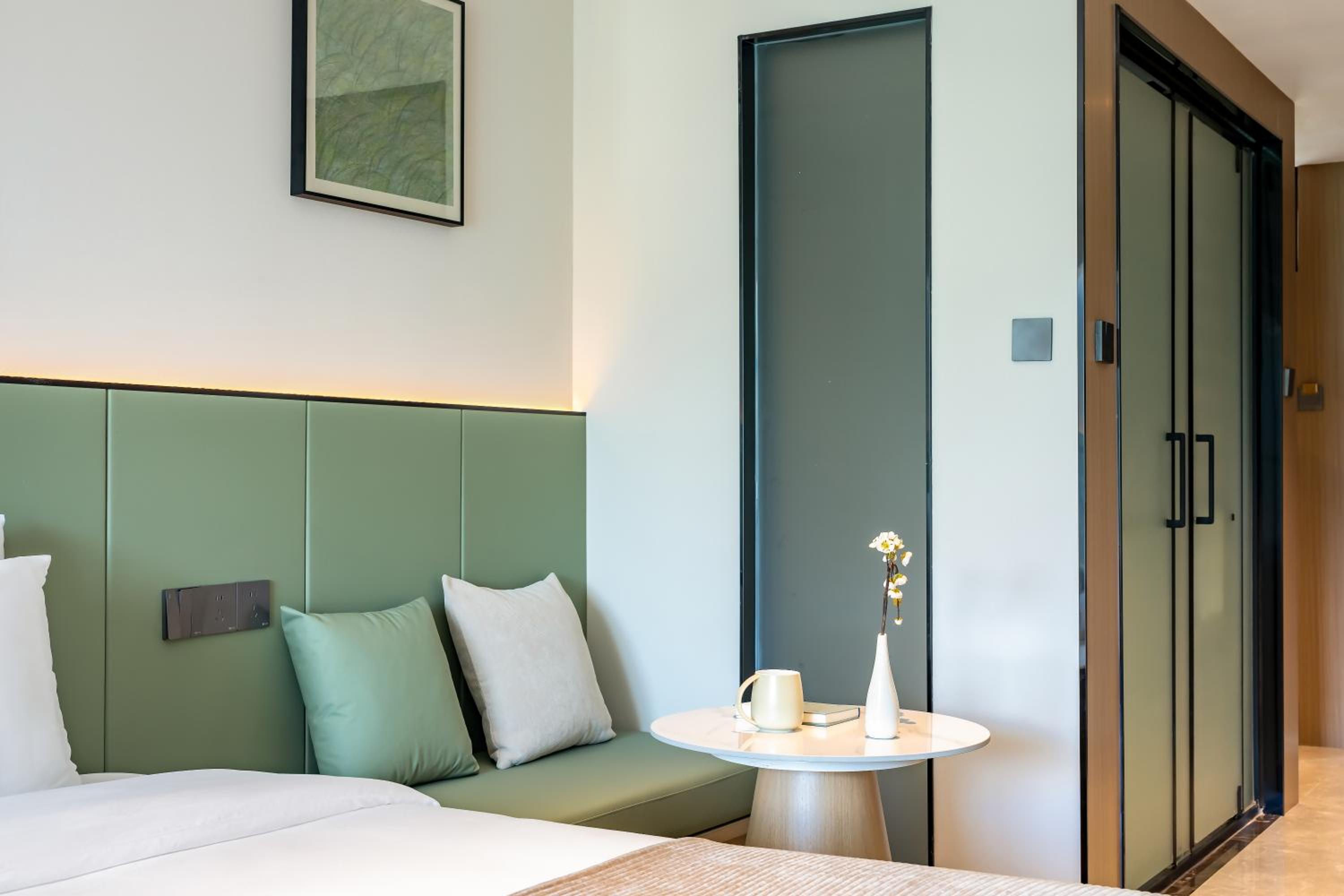 Deluxe Twin Room photo 2