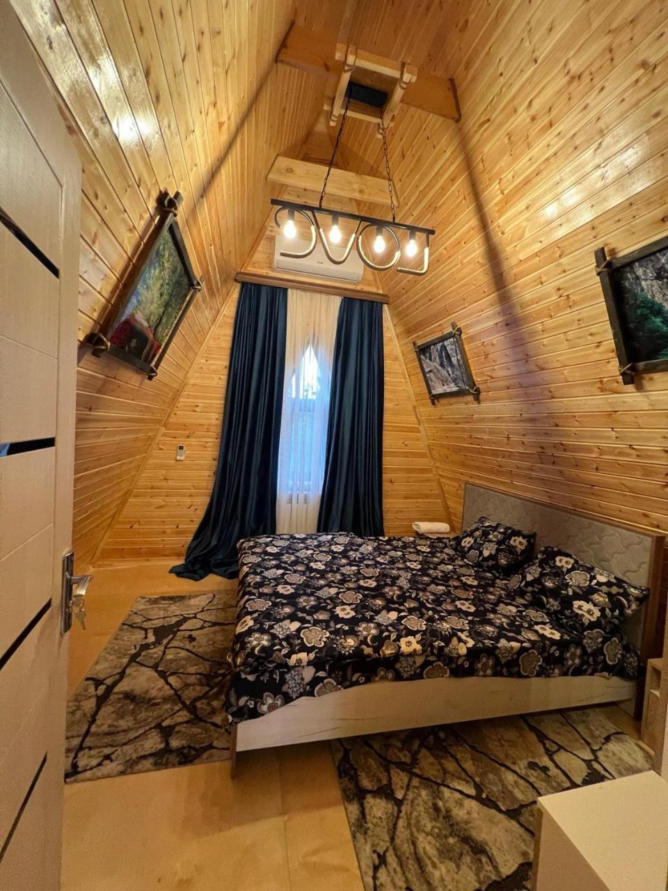 Mobile Home photo 3