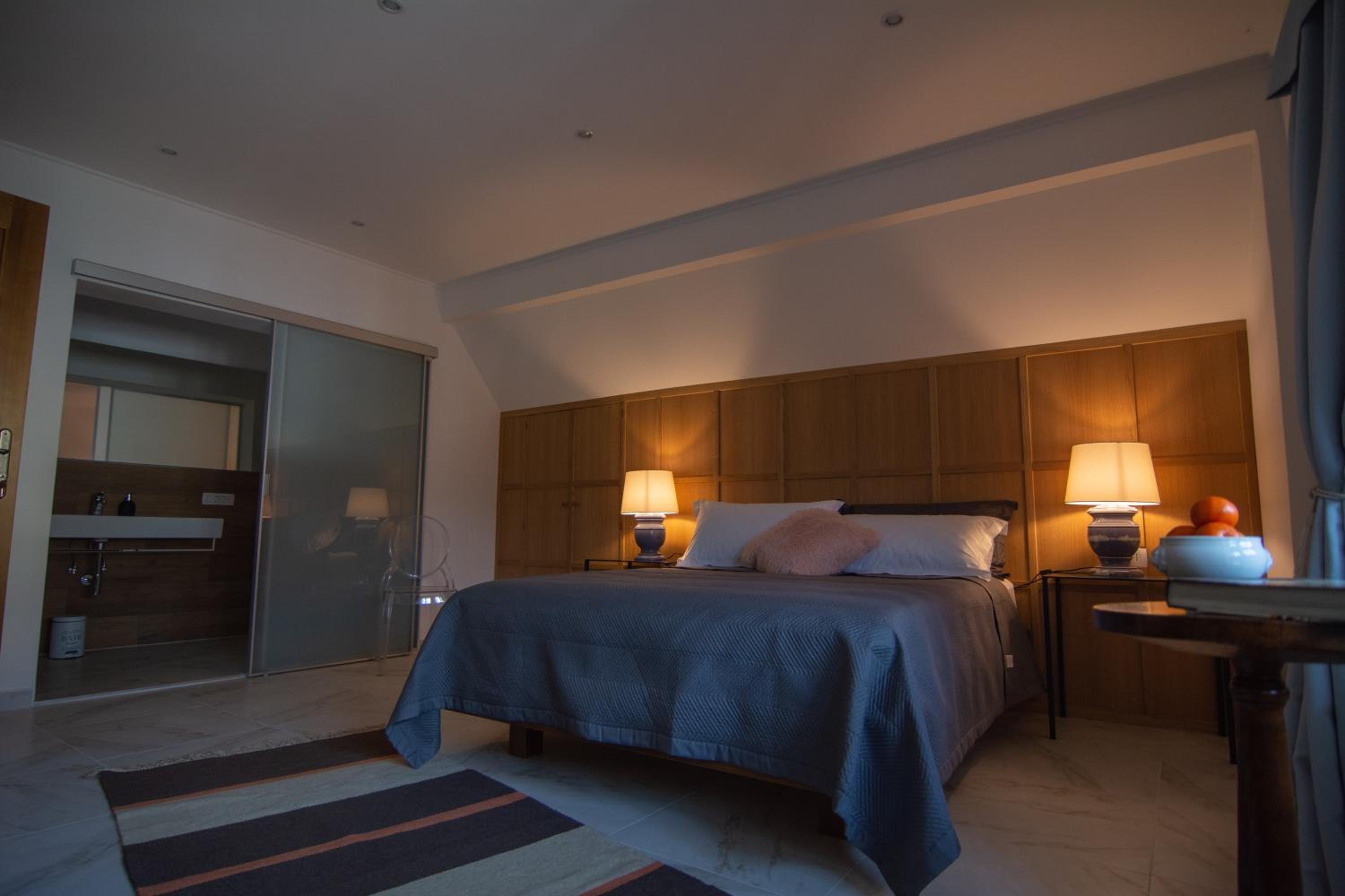 Deluxe Queen Room photo 3