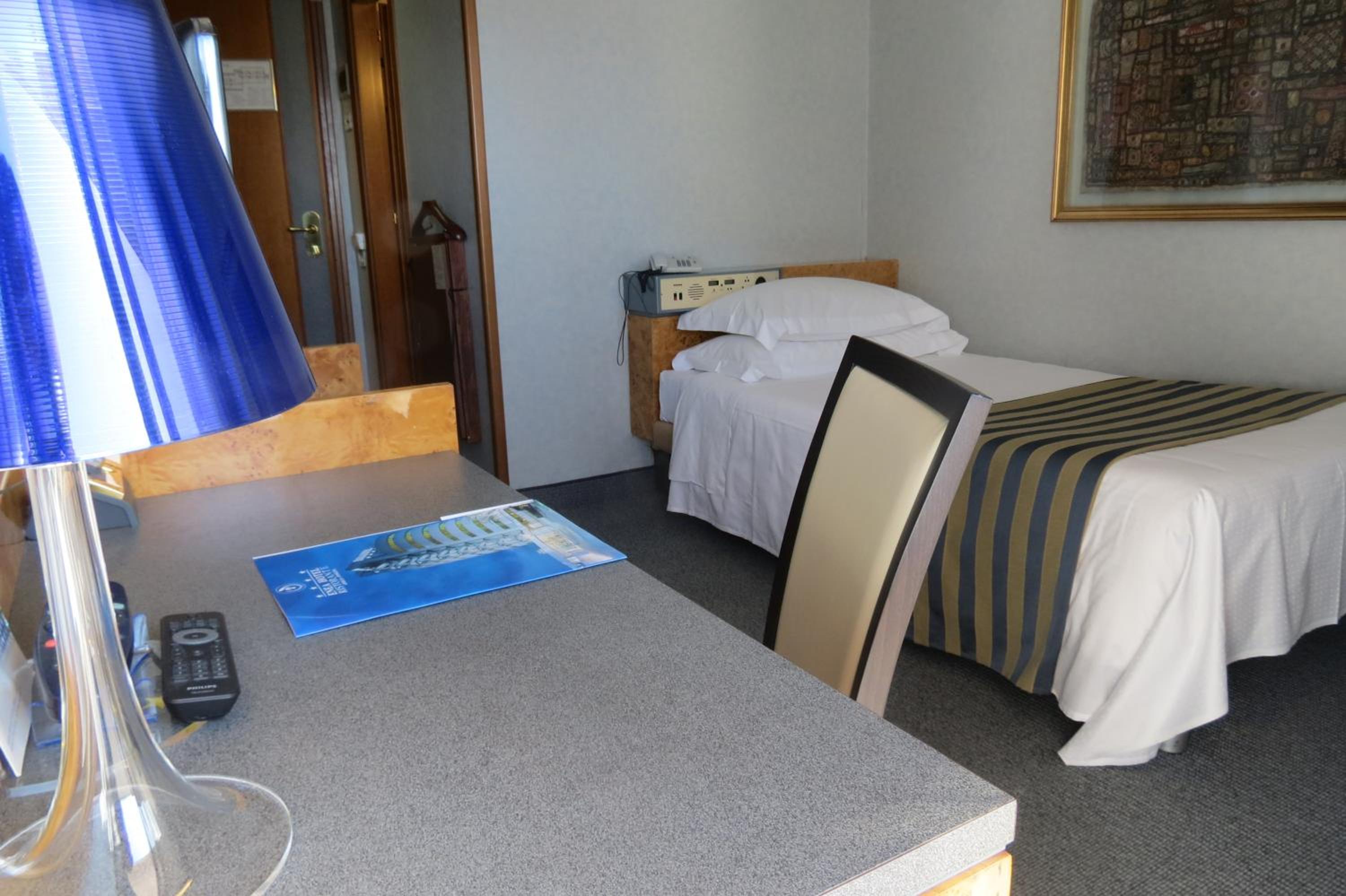 Economy Single Room