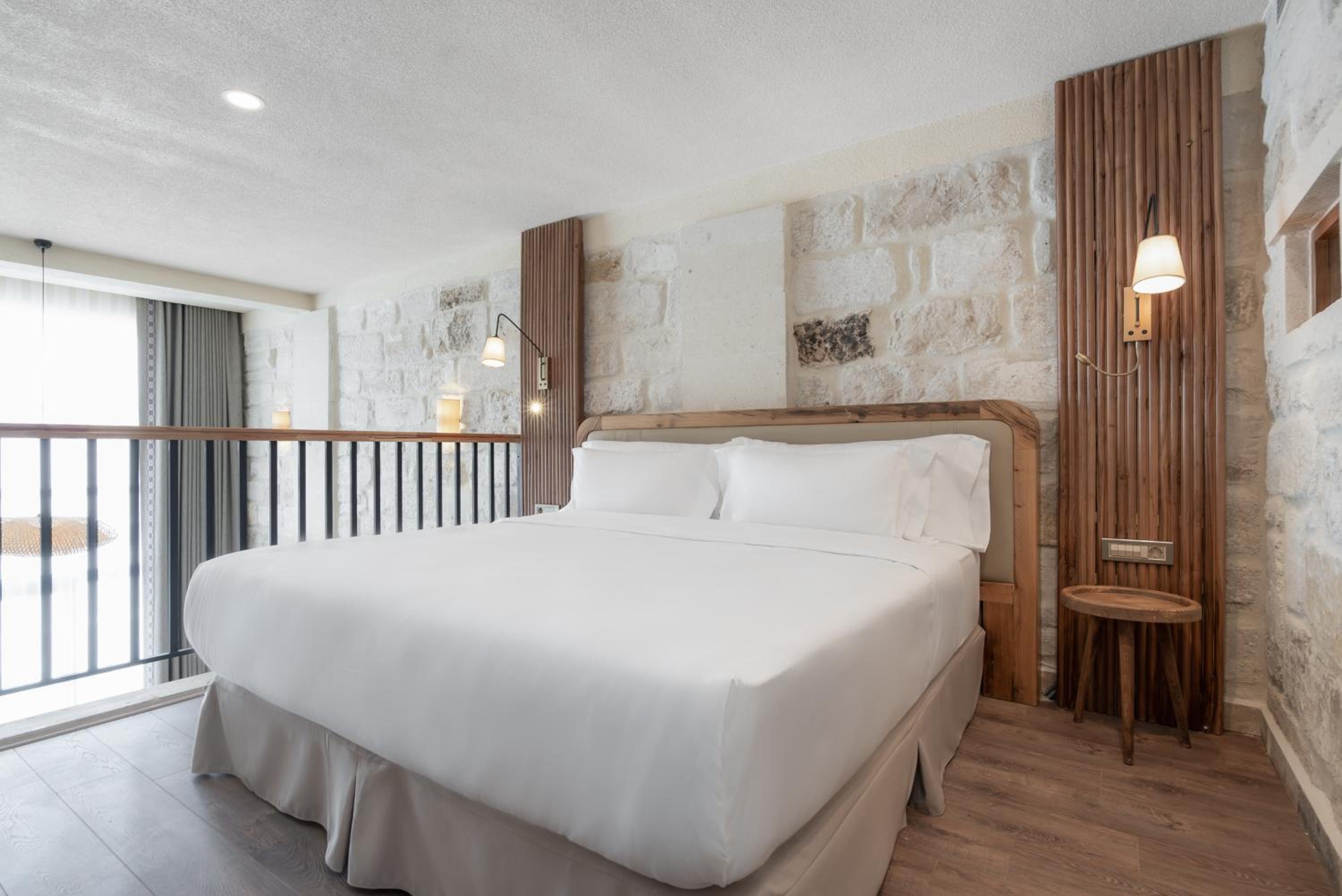 Suite Duplex With Terrace (2 Adults + 1 Child)