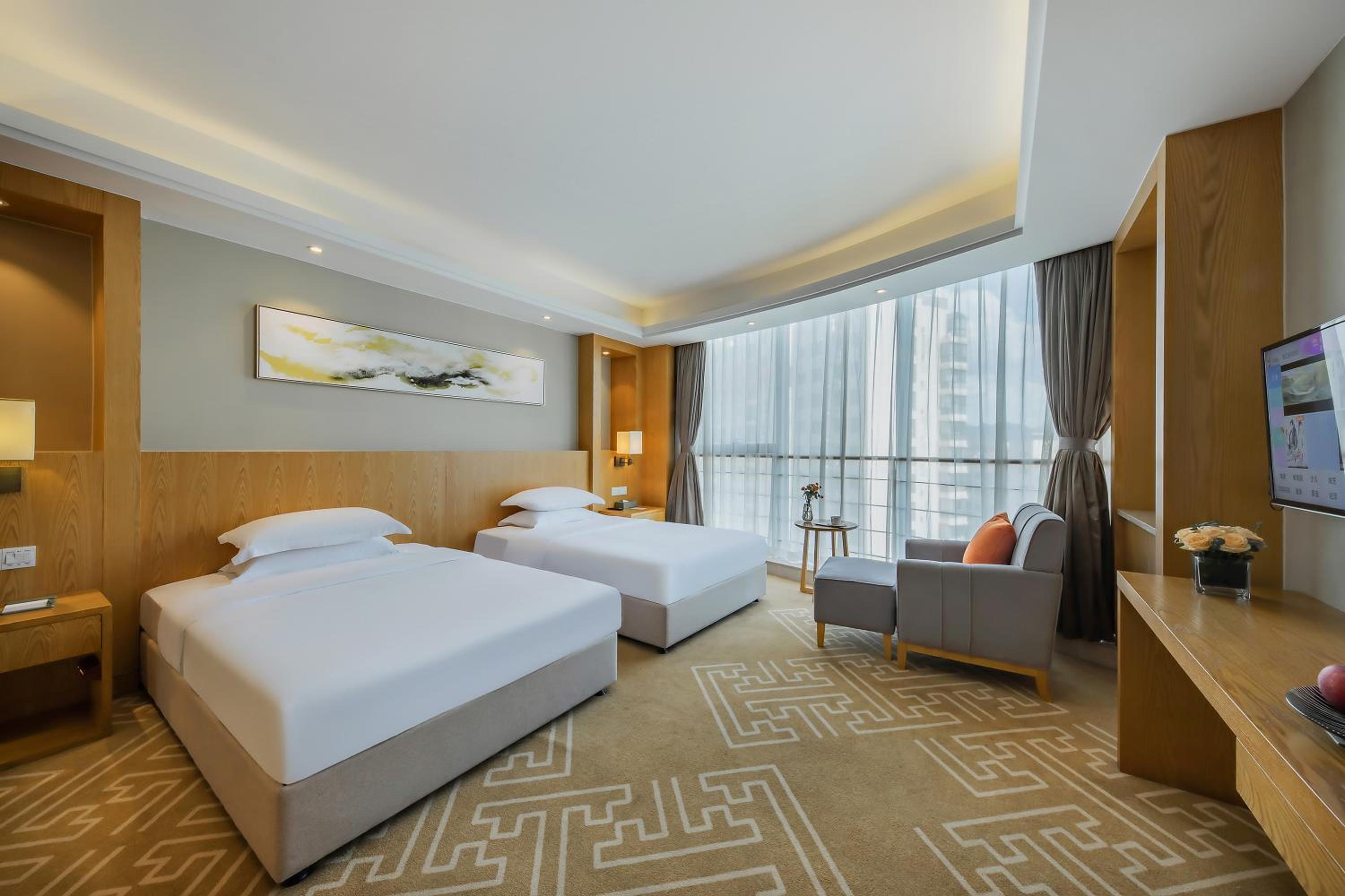 Superior Double, Guest room, 2 Double, Partial City View photo 3