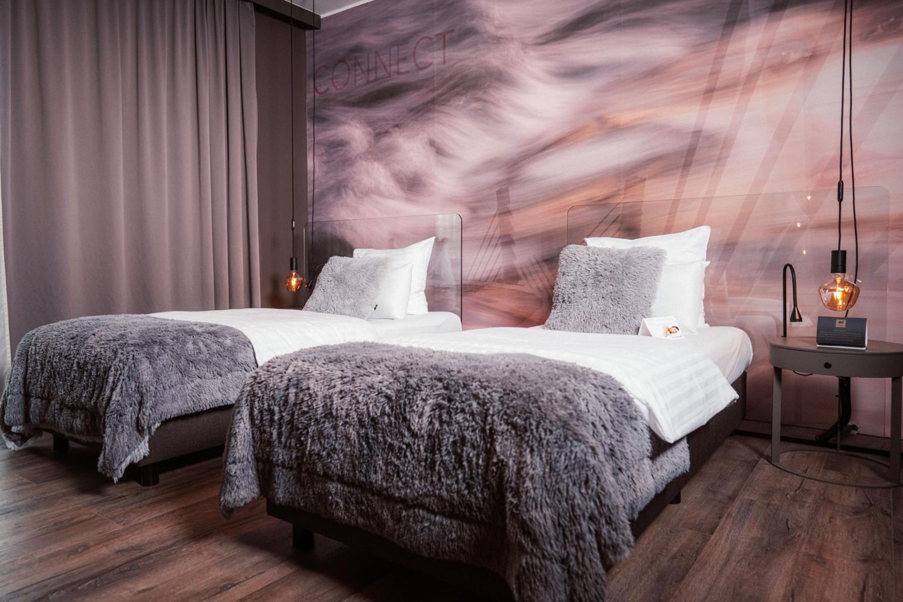 Standard Premium Twin Room