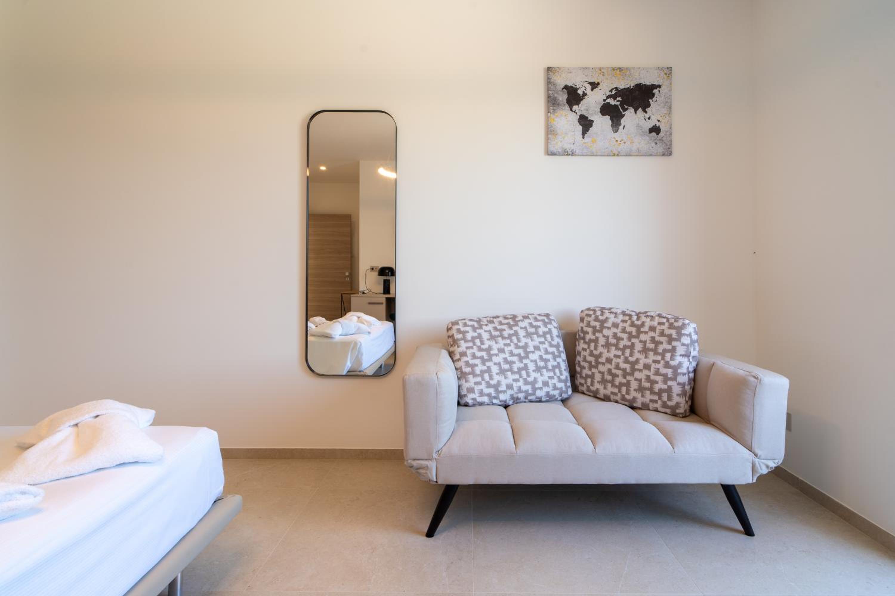 Deluxe Double Room with Sea View photo 3