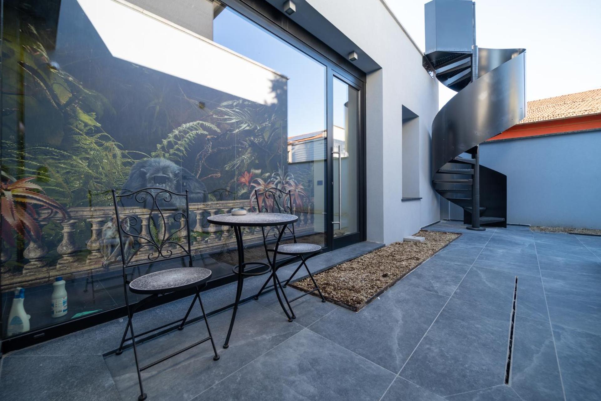 Double Room with Patio photo 3