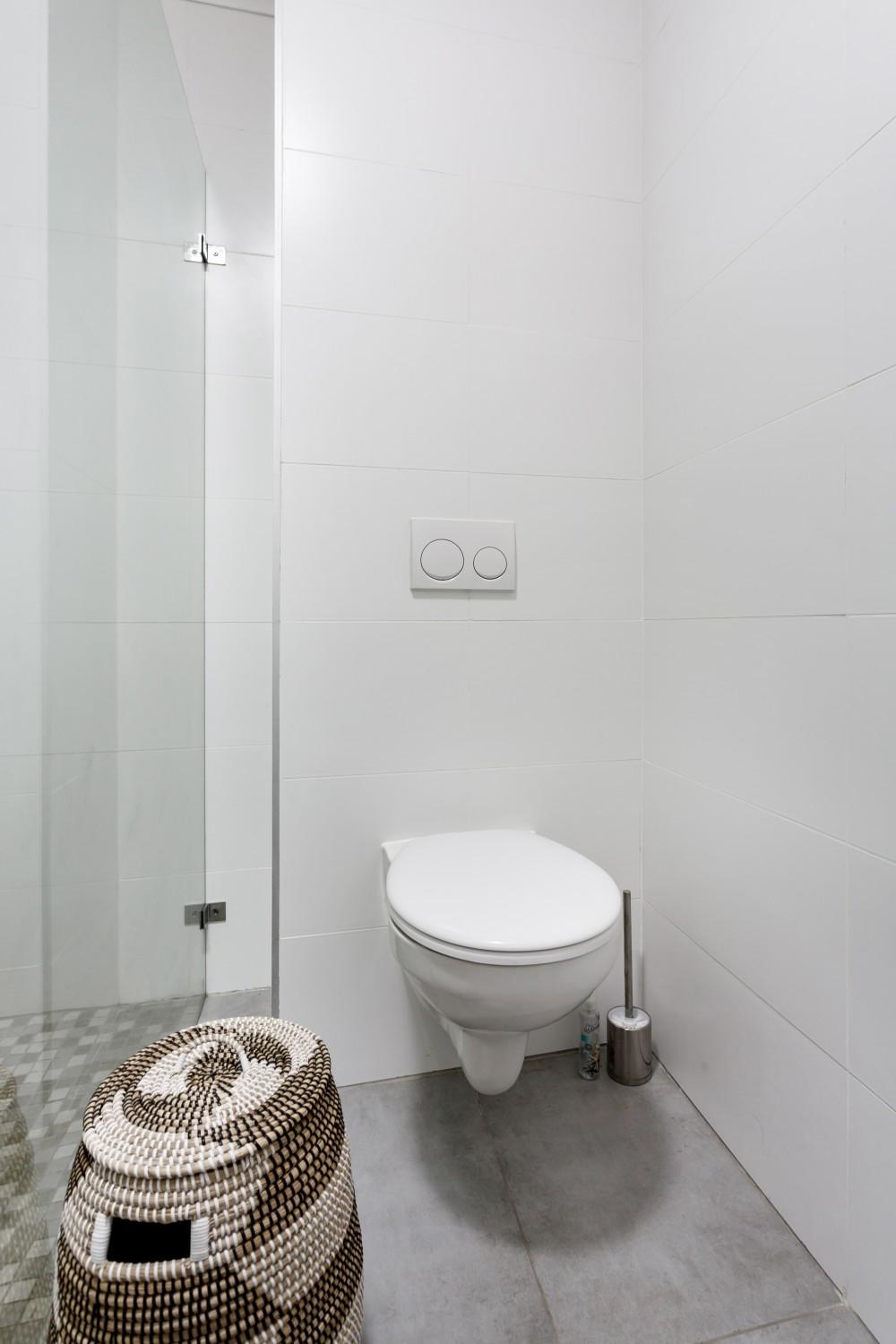 Two-Bedroom Apartment - Photo 17