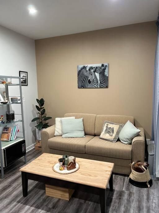 One-Bedroom Apartment photo 1