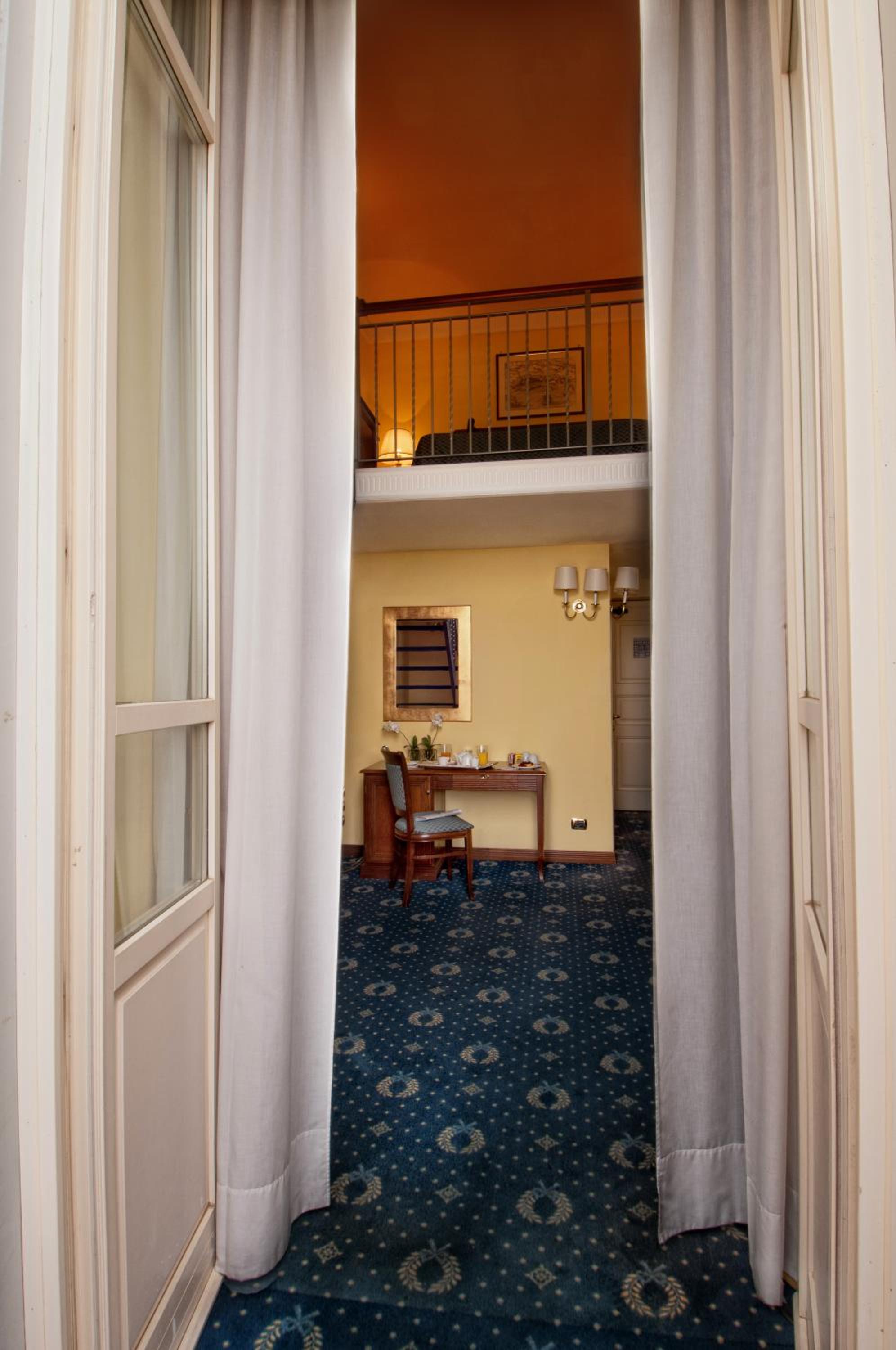 Junior Suite - Split Level - Photo 3
