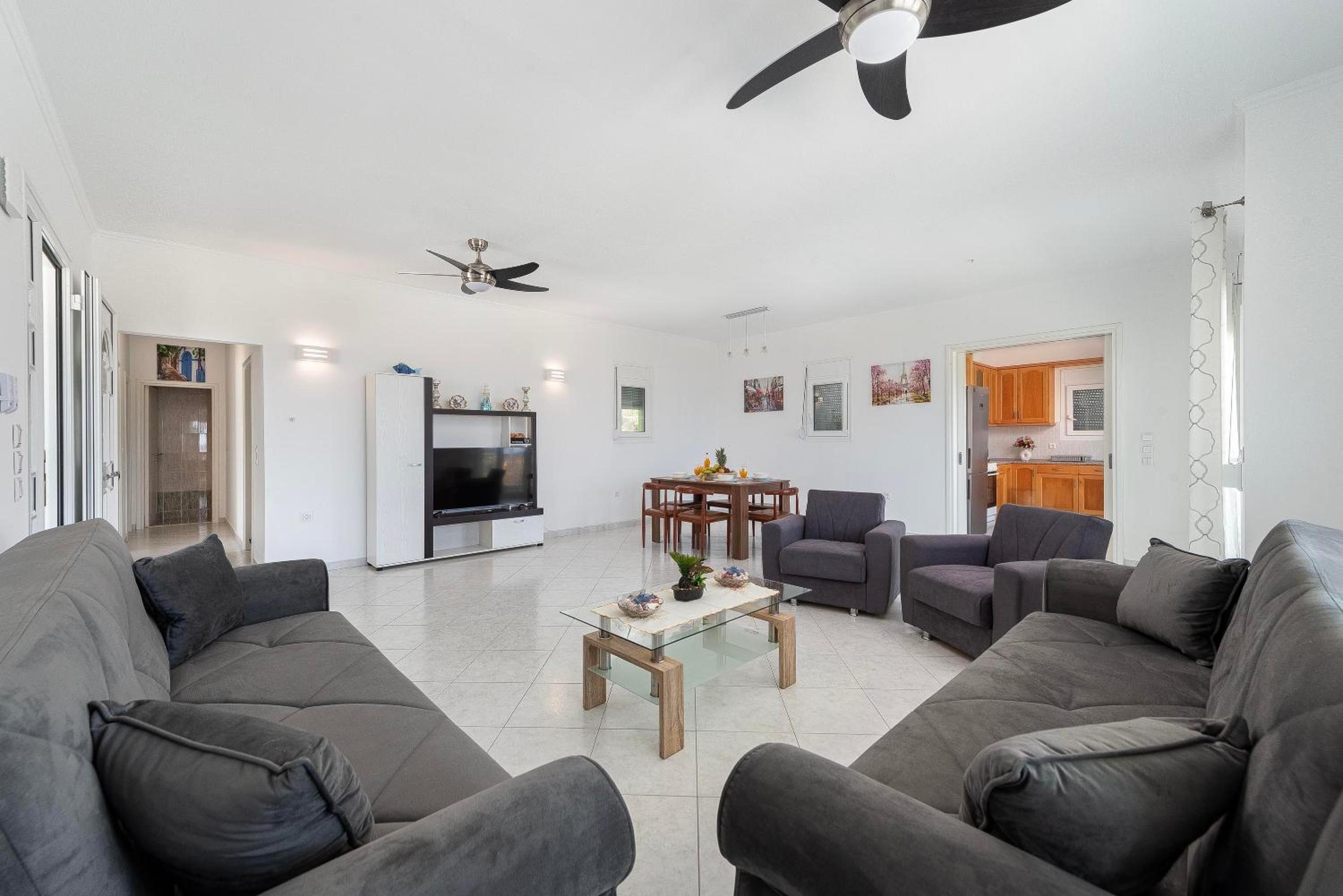 Three-Bedroom House photo 1