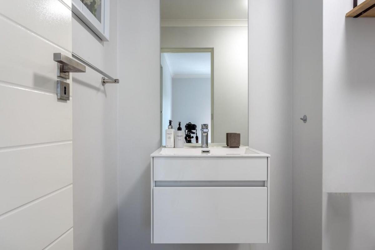 Two-Bedroom Apartment - Photo 19