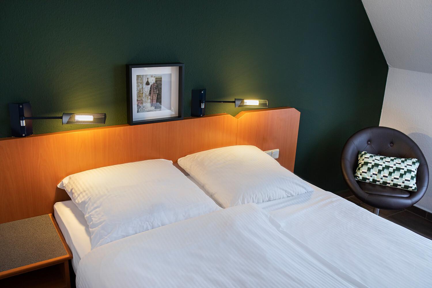 Business Double Room - Photo 7